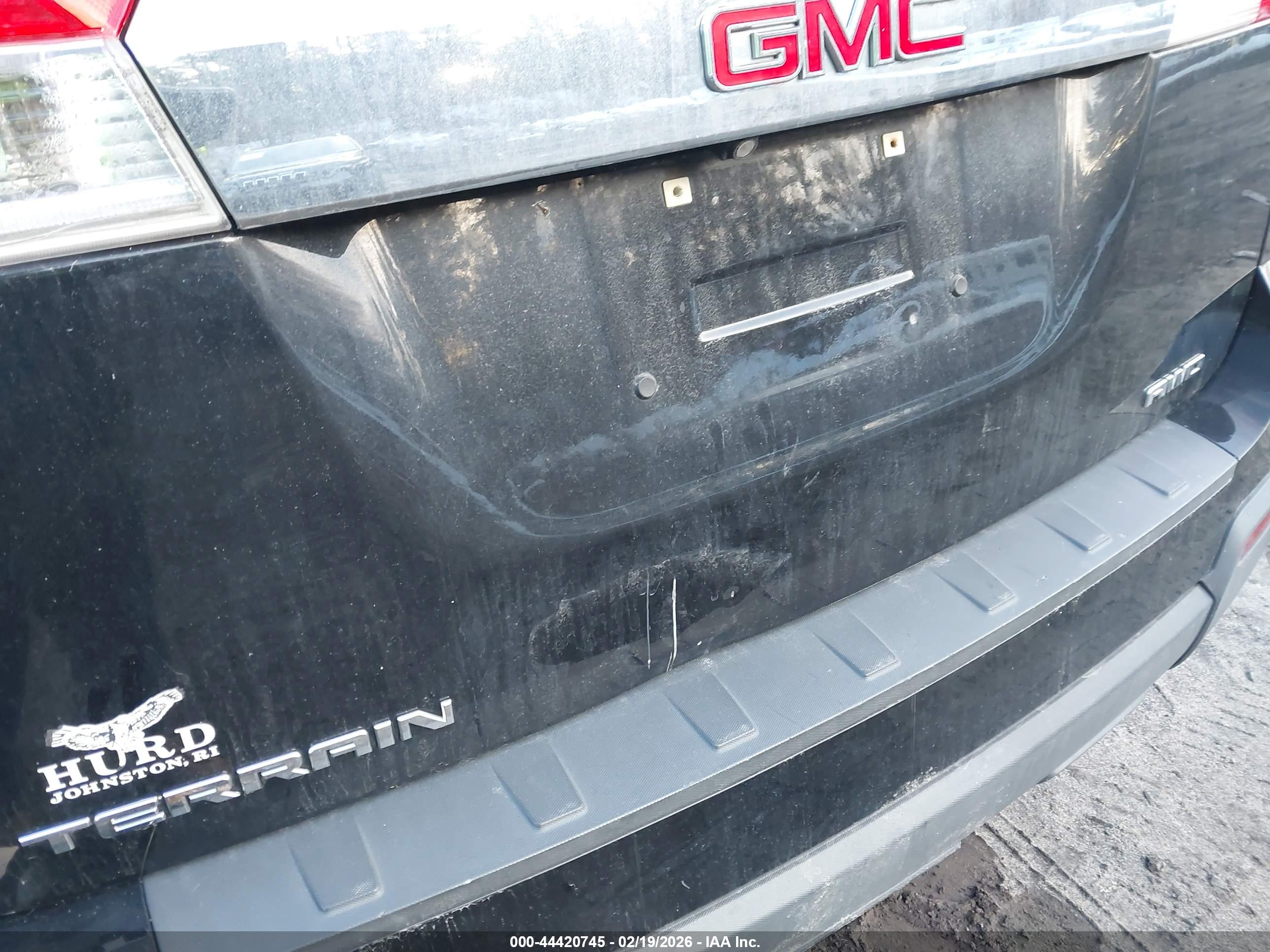 GMC TERRAIN image 6