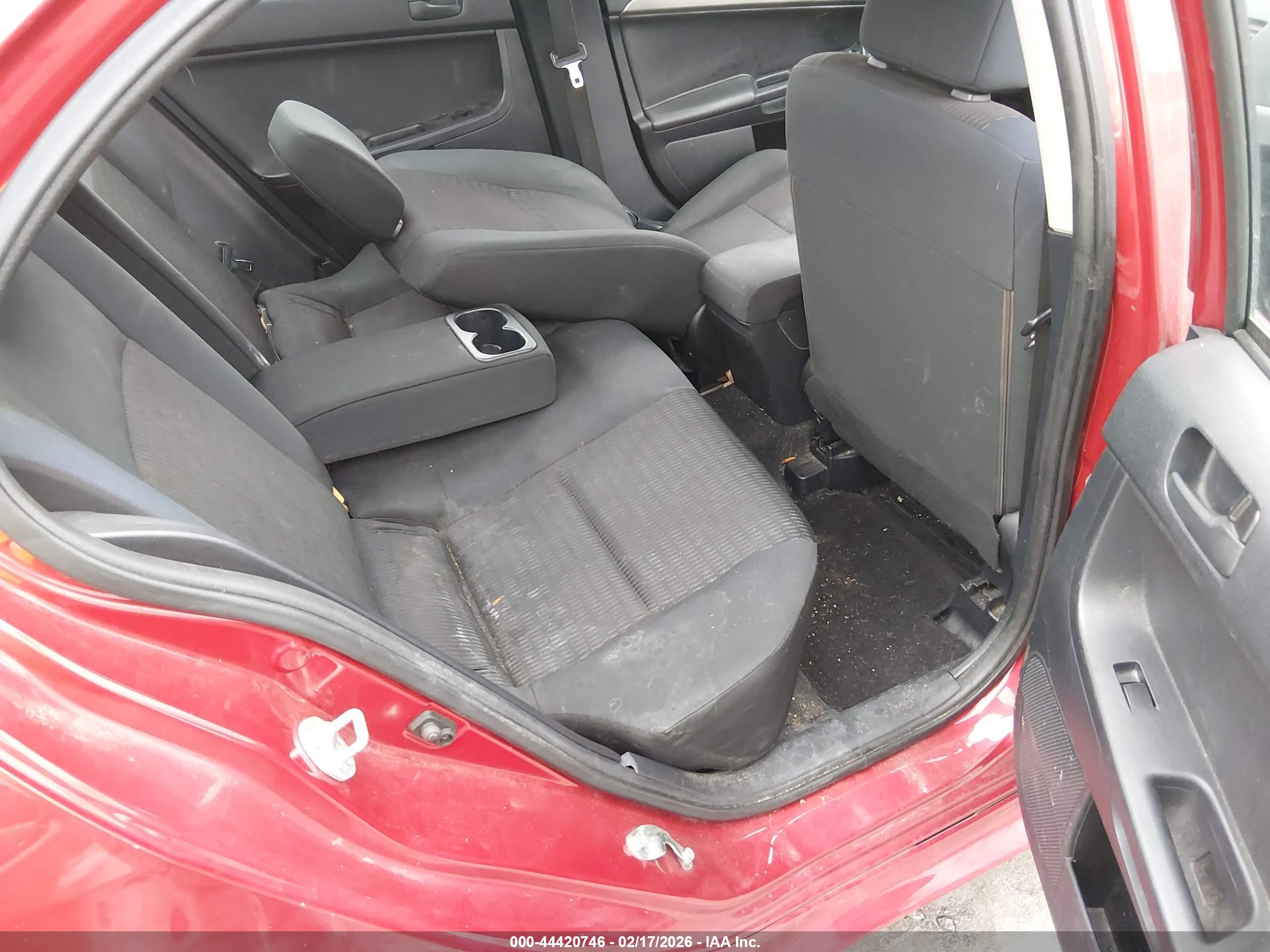 MITSUBISHI LANCER image 8
