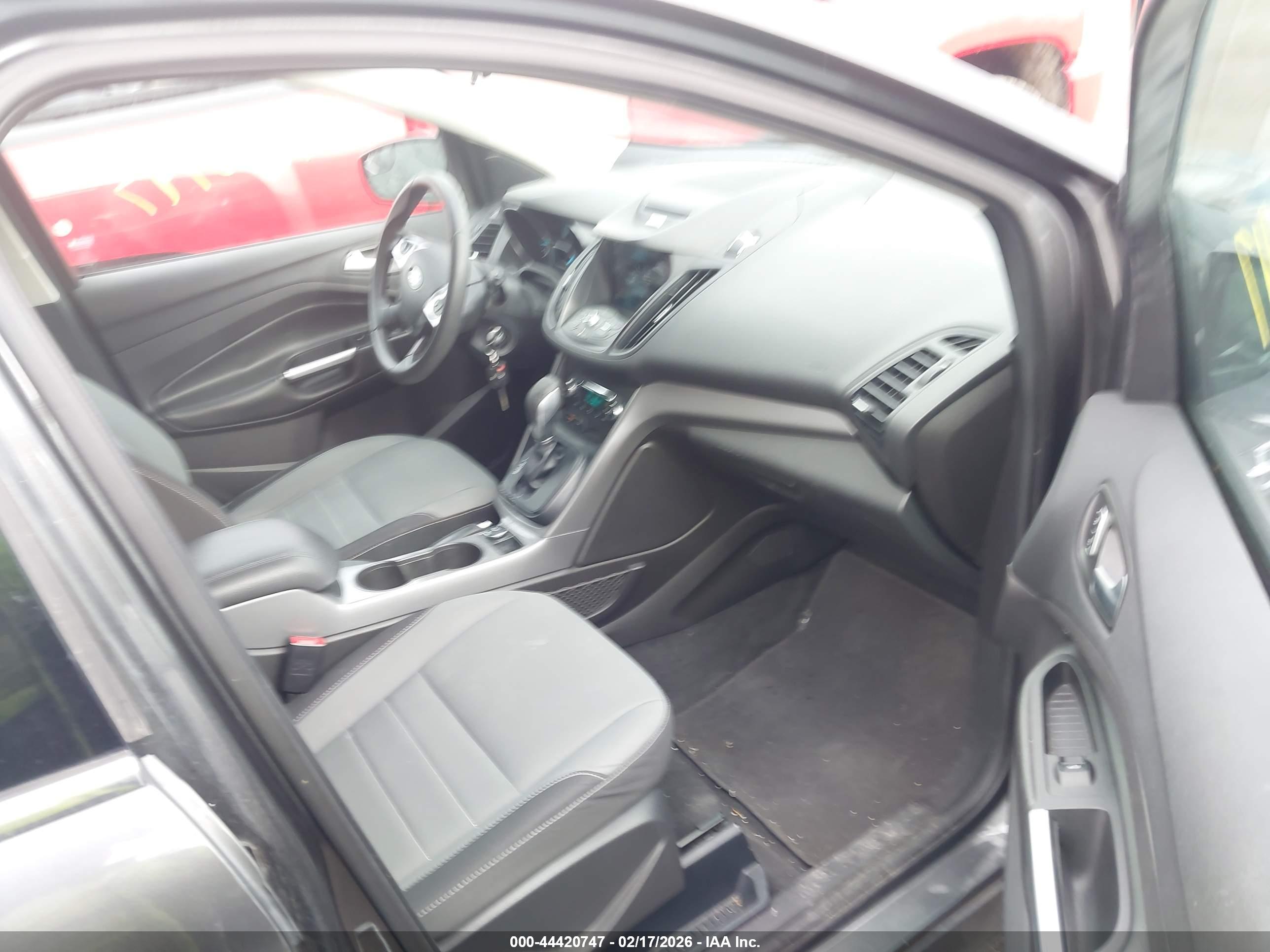 FORD ESCAPE image 5