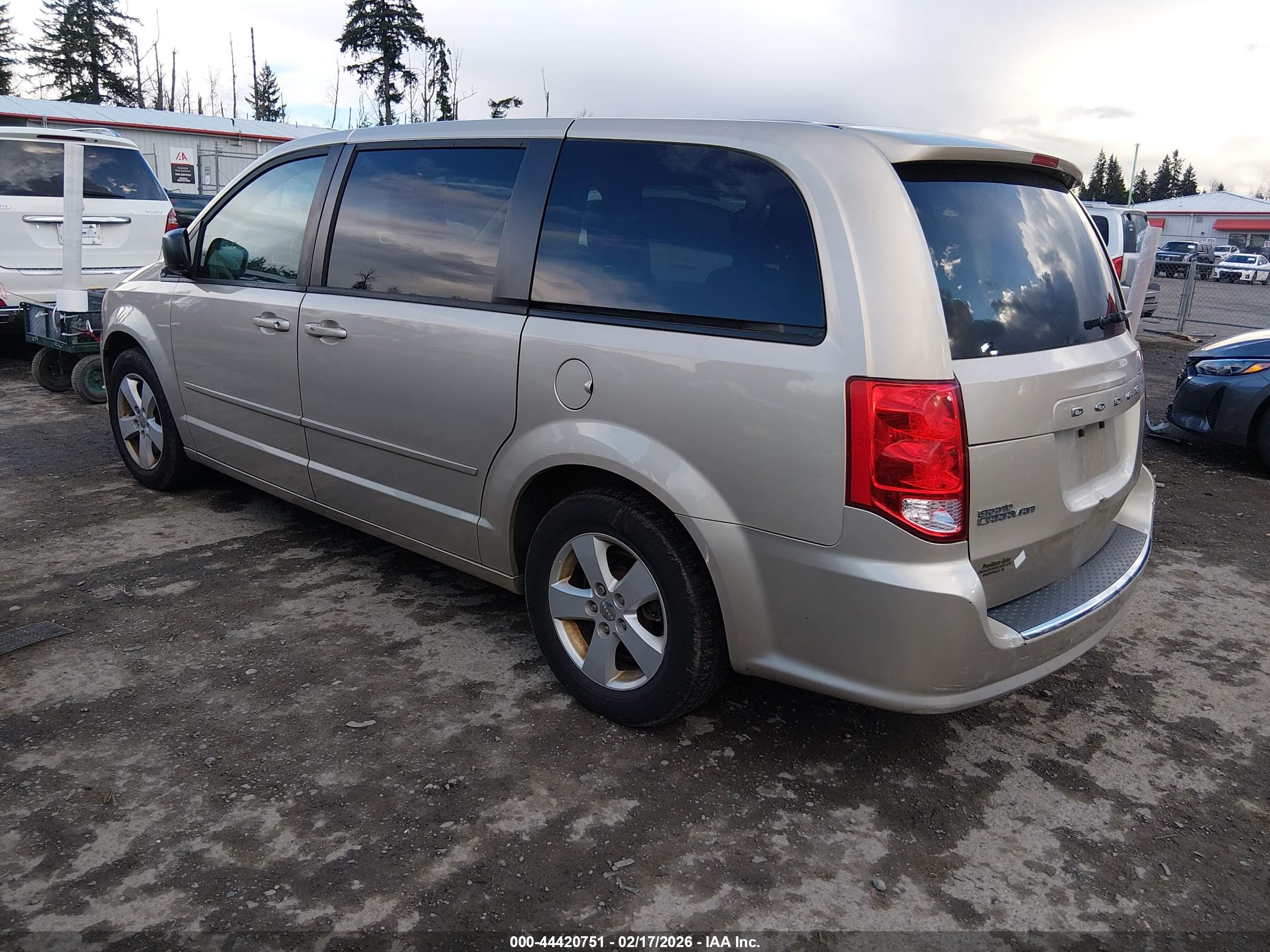 DODGE GRAND image 3