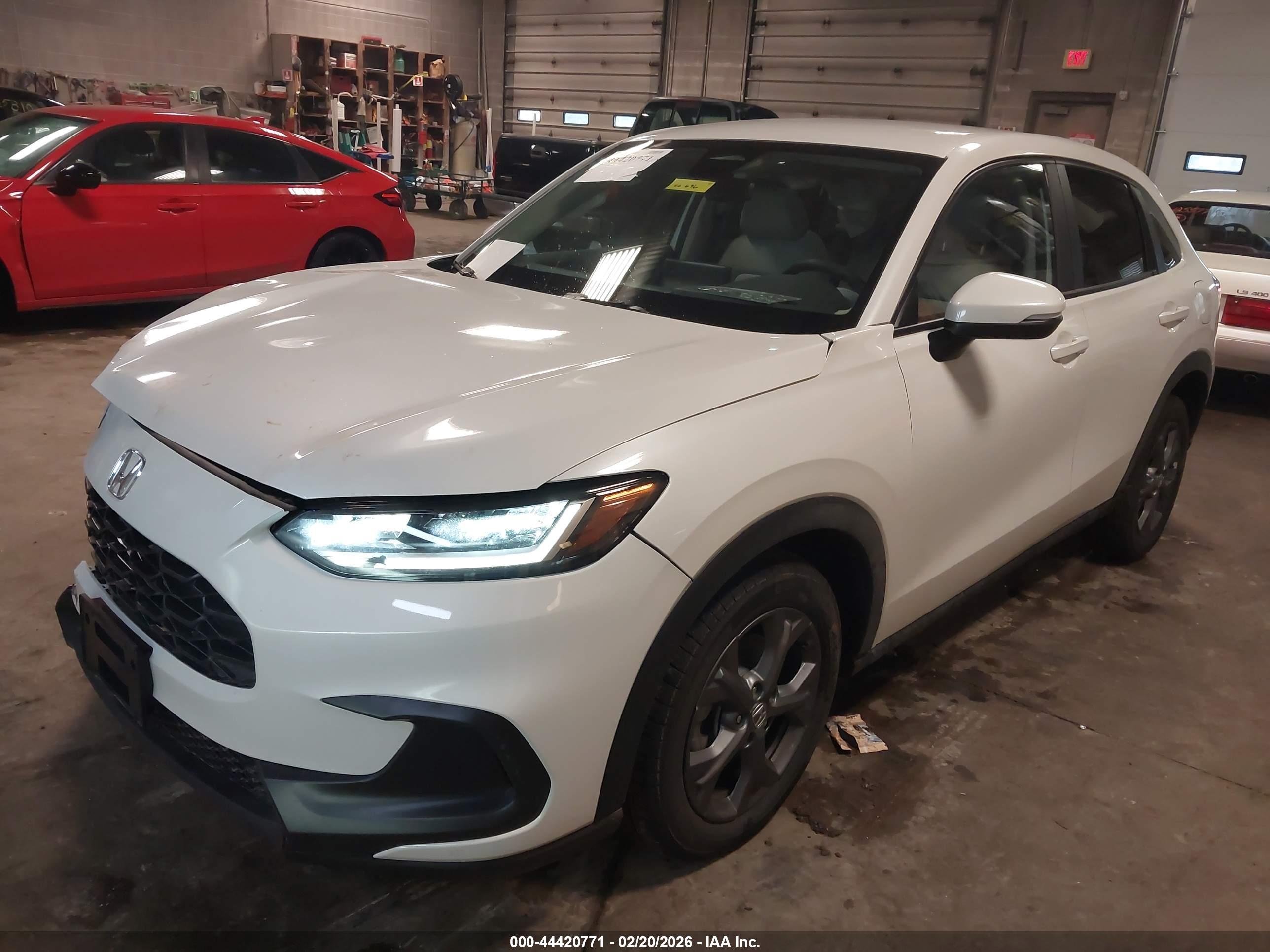 HONDA HR-V image 2