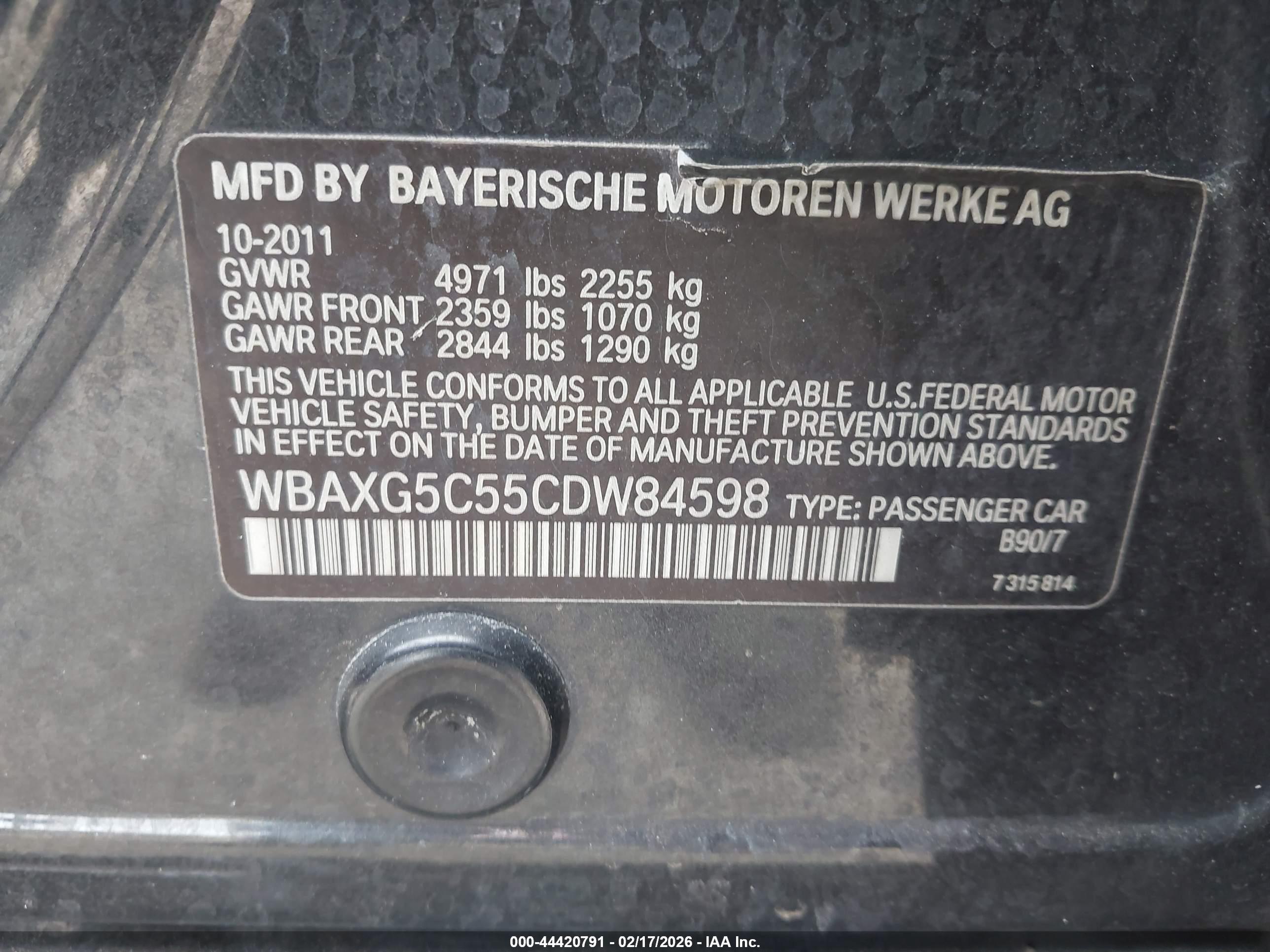 BMW 528I image 9