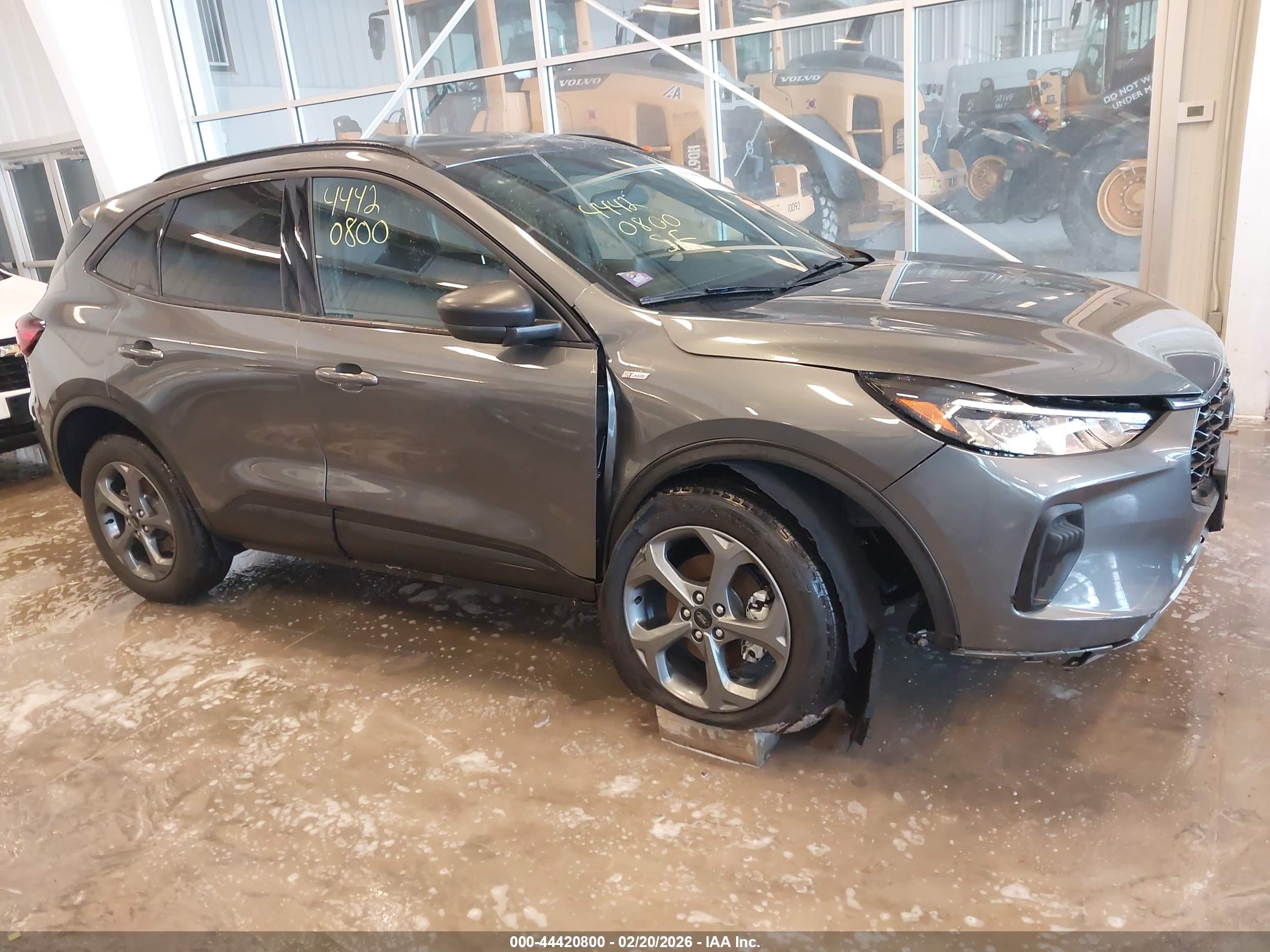 FORD ESCAPE image 6