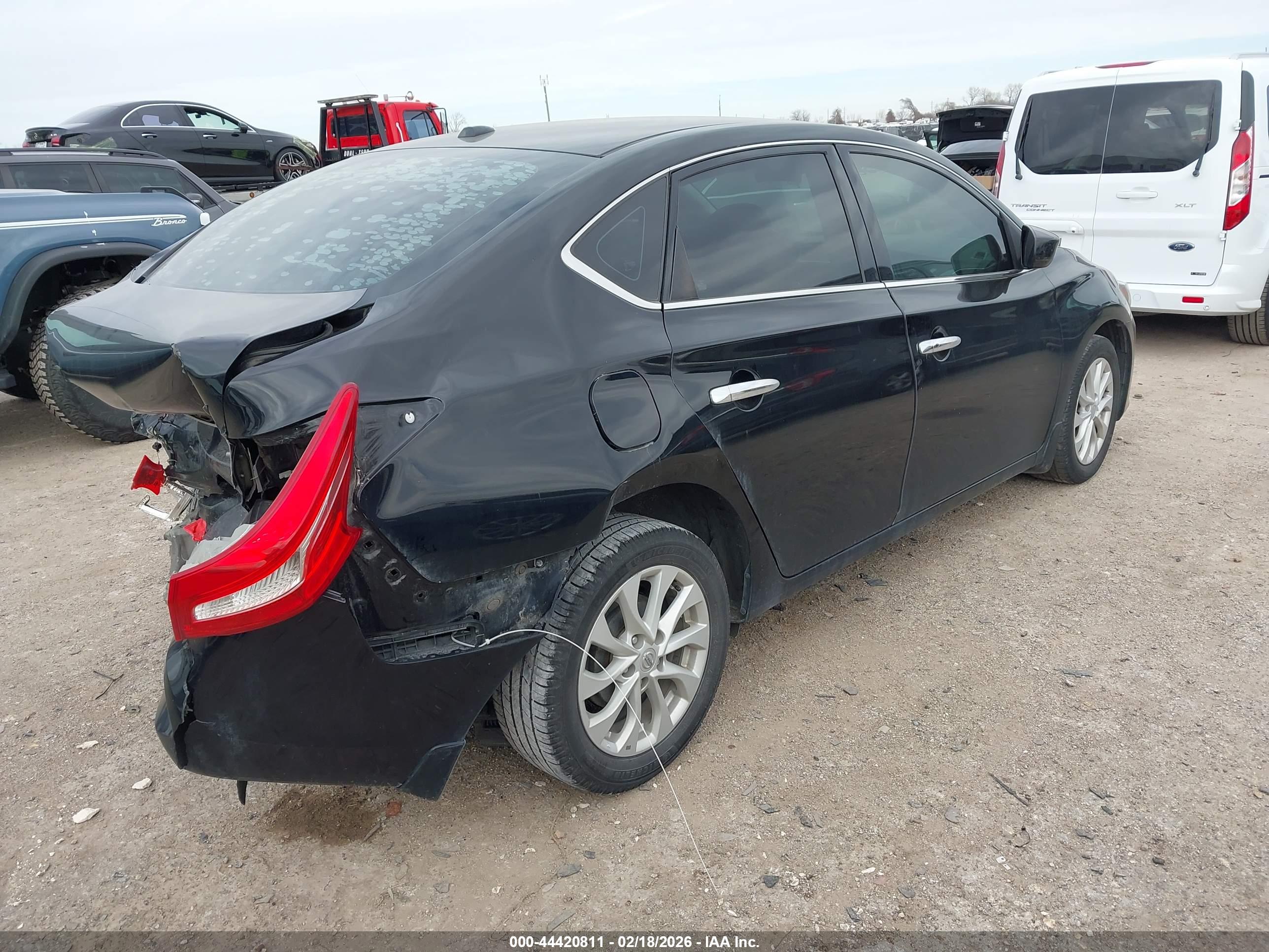 NISSAN SENTRA image 4