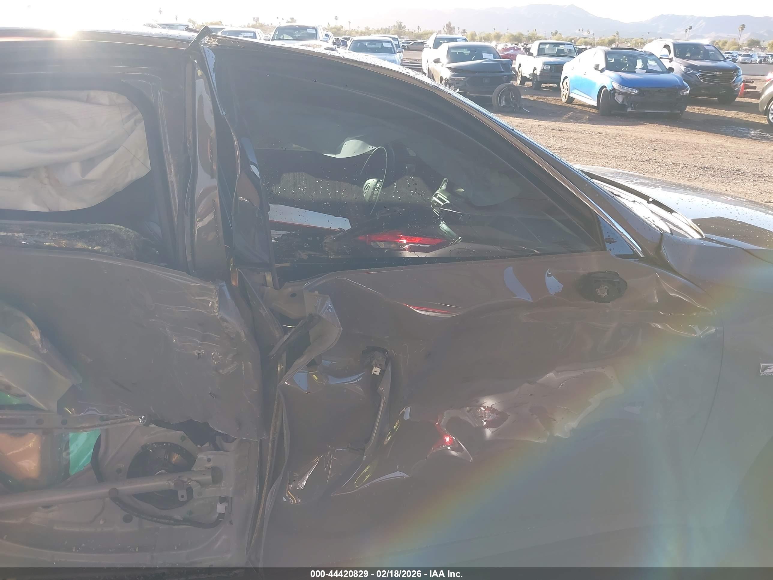 LEXUS IS image 5