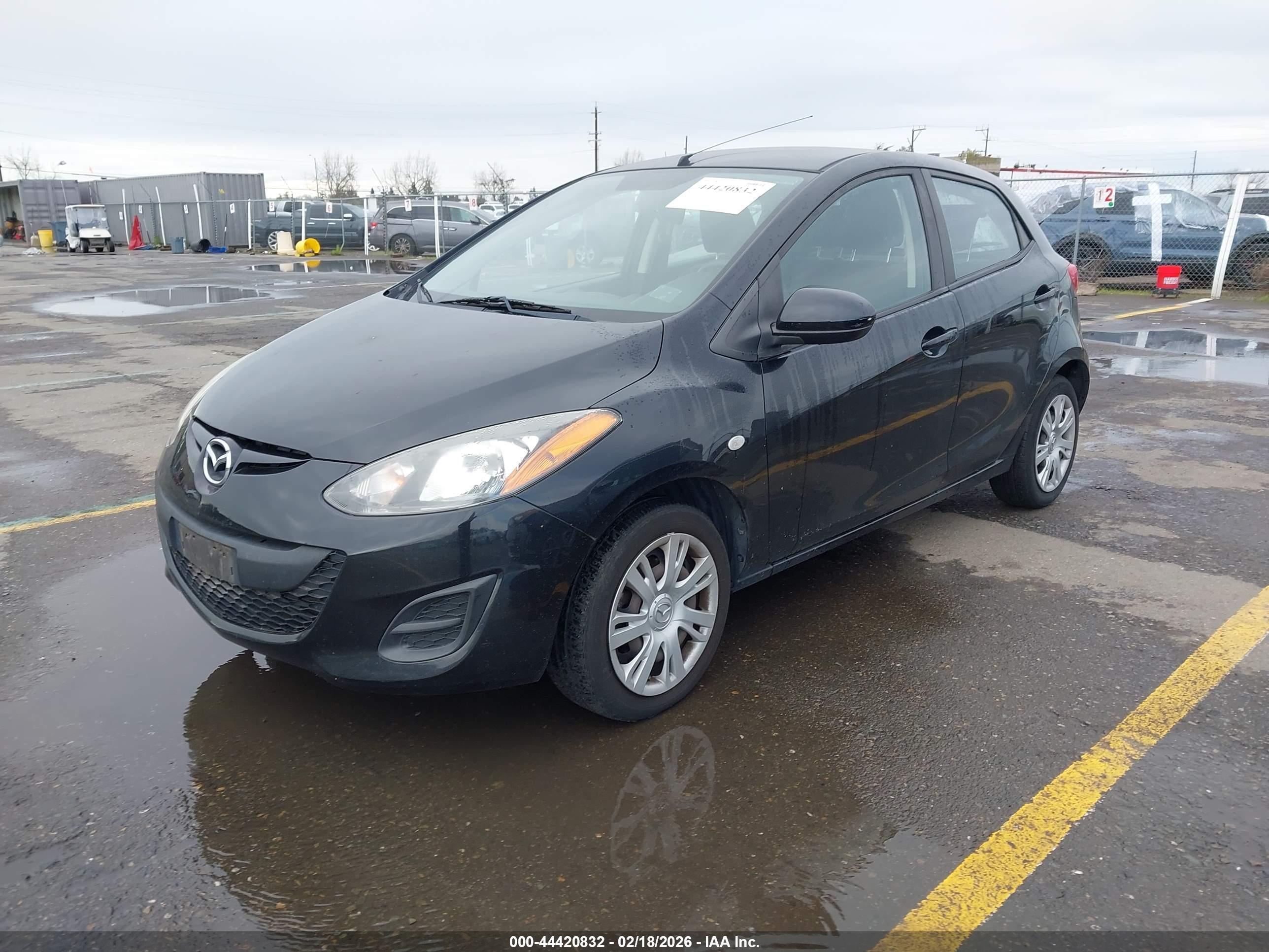 MAZDA MAZDA2 image 2