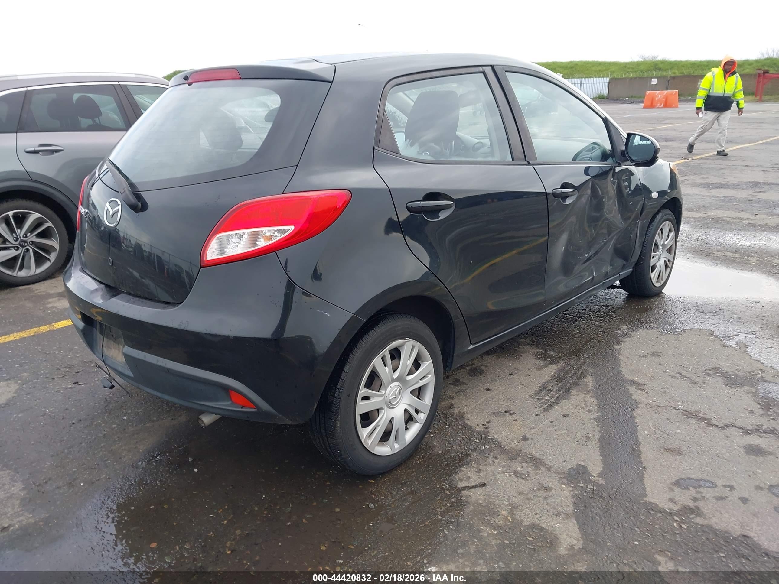 MAZDA MAZDA2 image 4