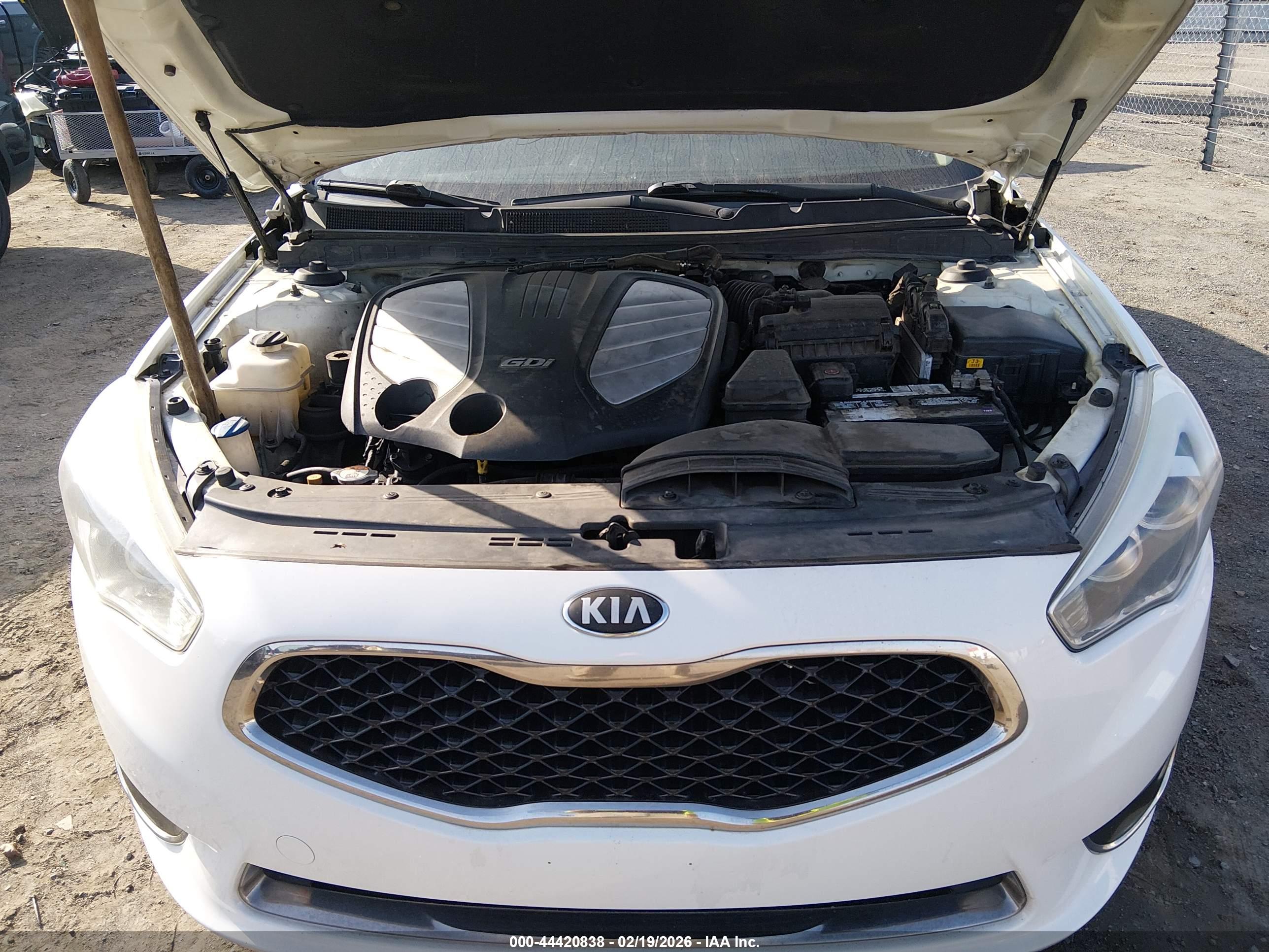 KIA CADENZA image 10