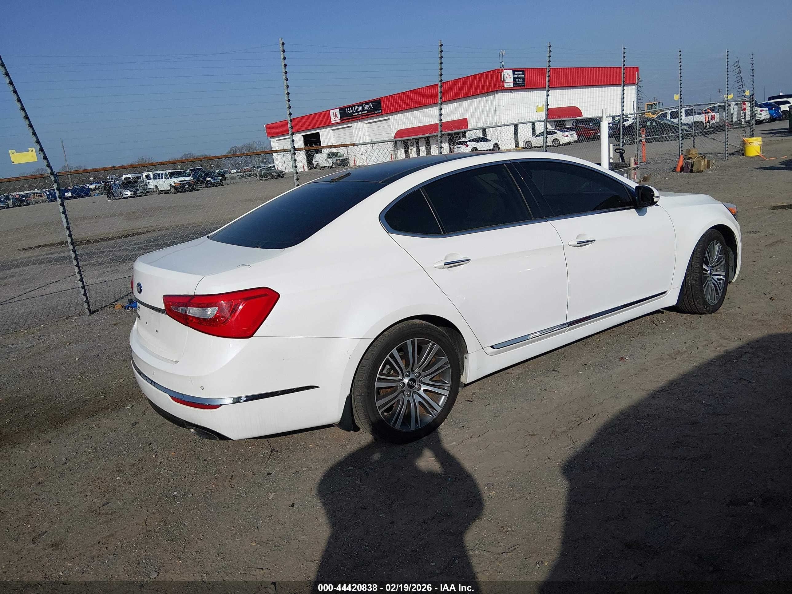 KIA CADENZA image 4