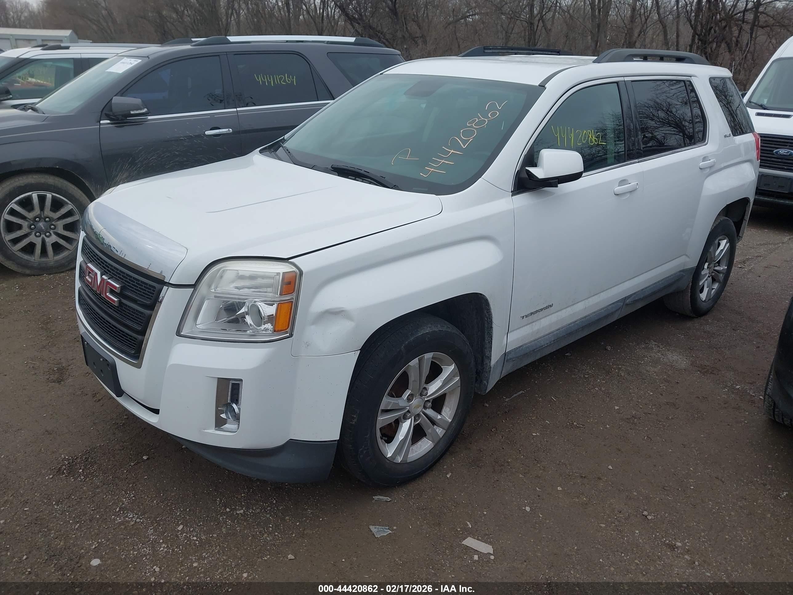 GMC TERRAIN image 2