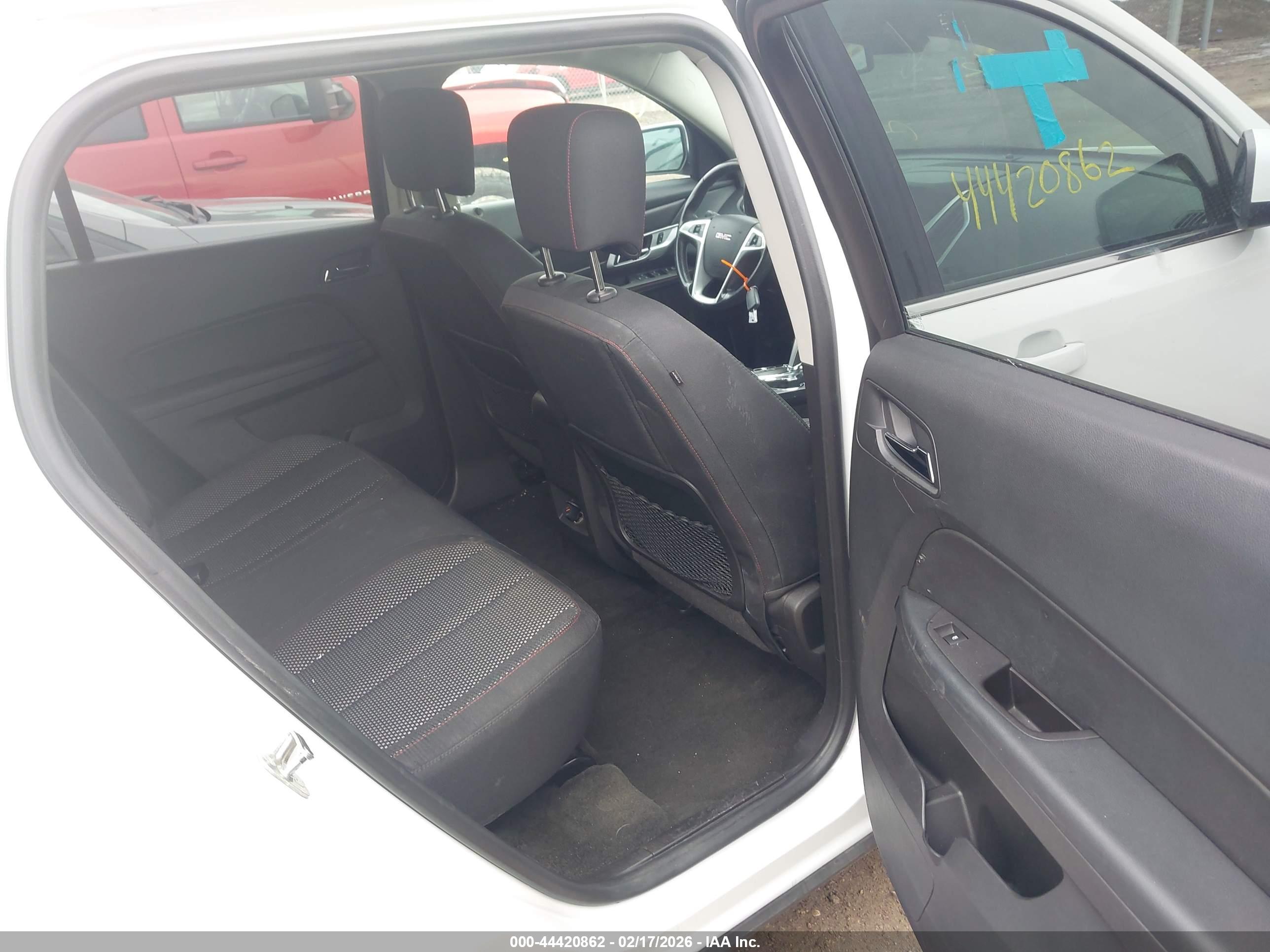 GMC TERRAIN image 8