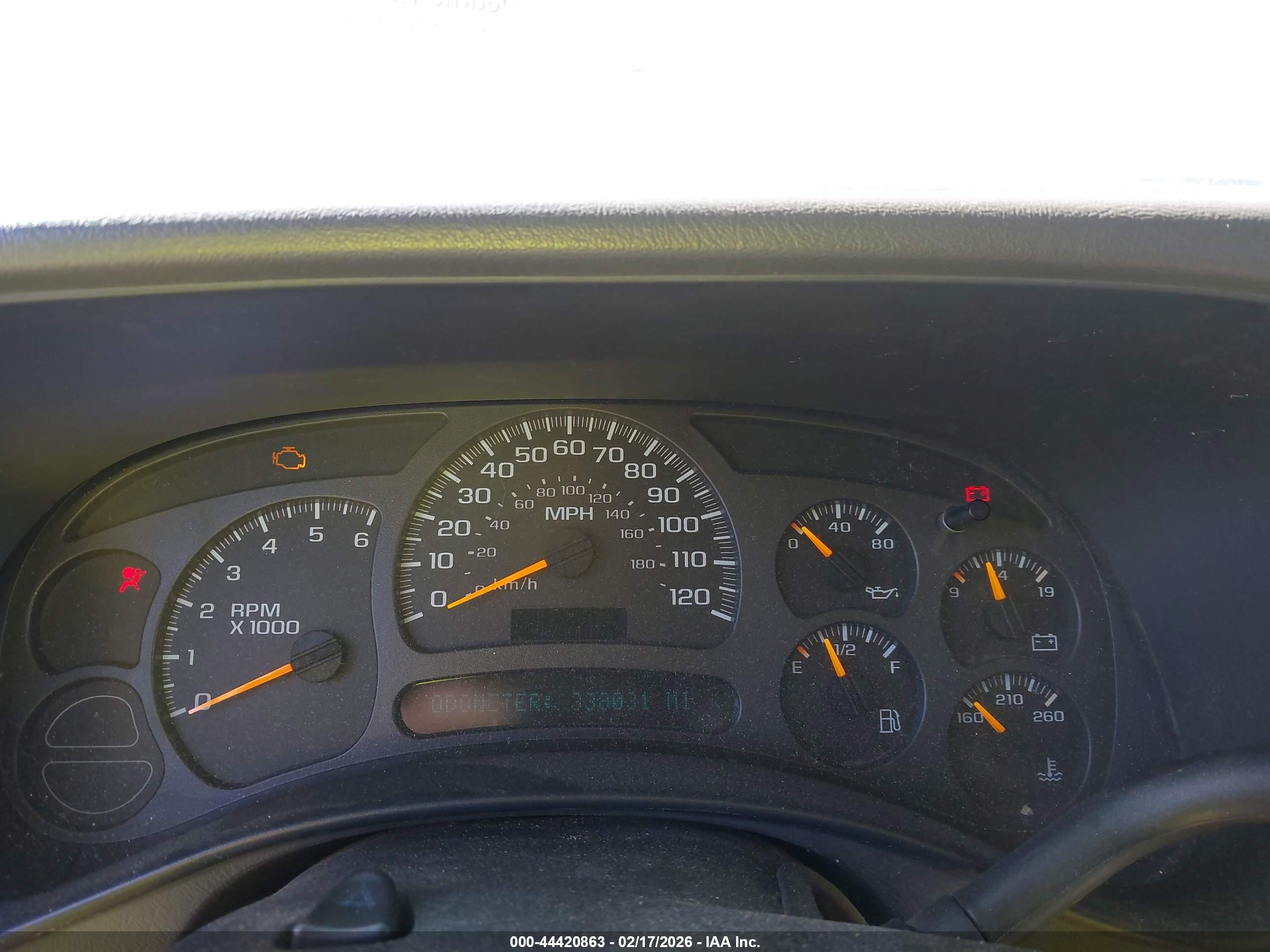 CHEVROLET TAHOE image 7