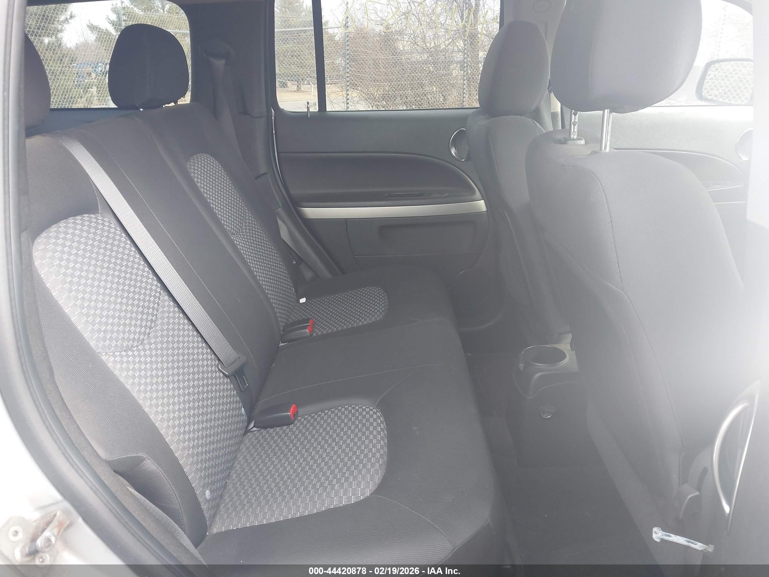CHEVROLET HHR image 8