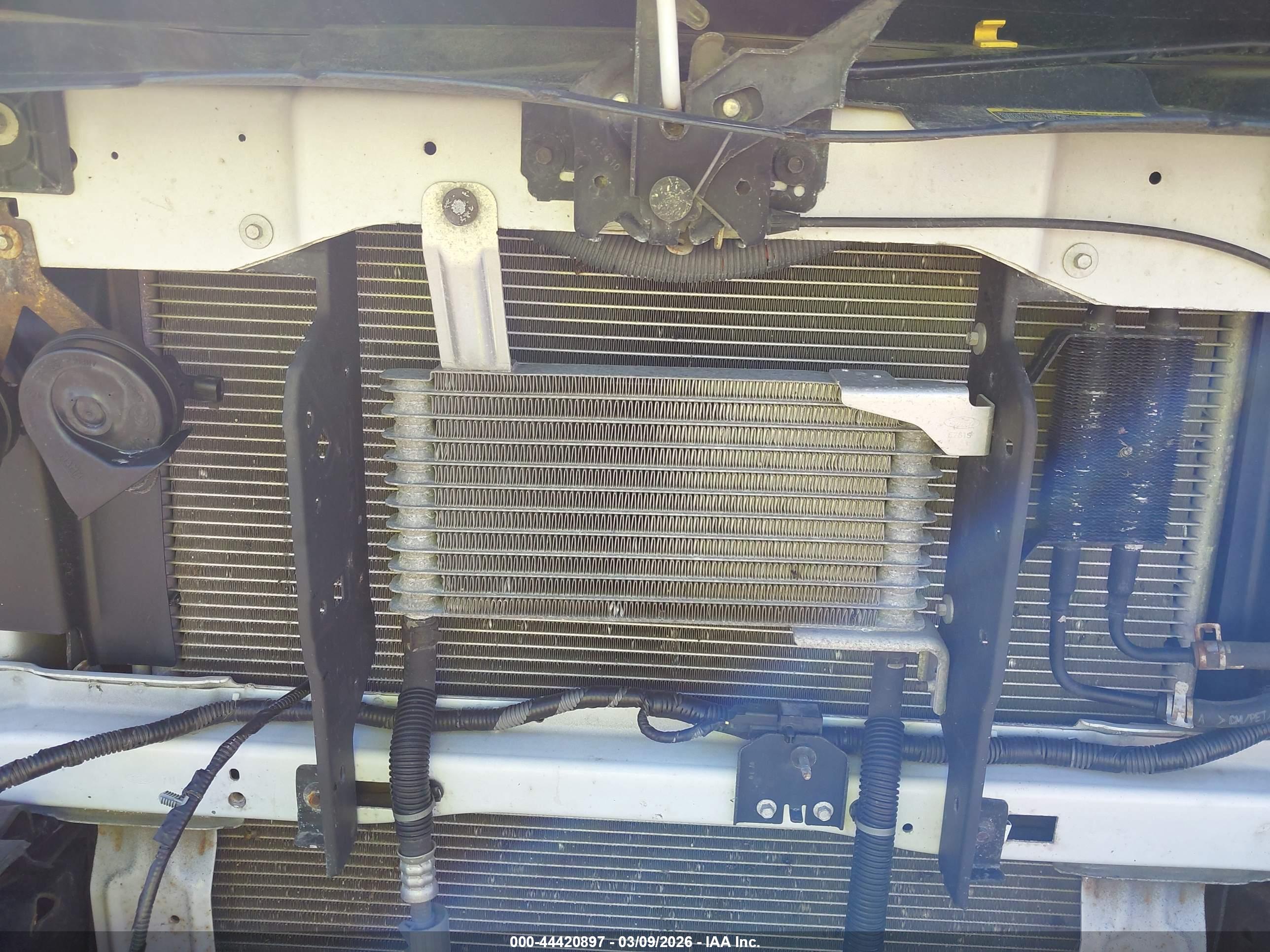 FORD E-350 image 10