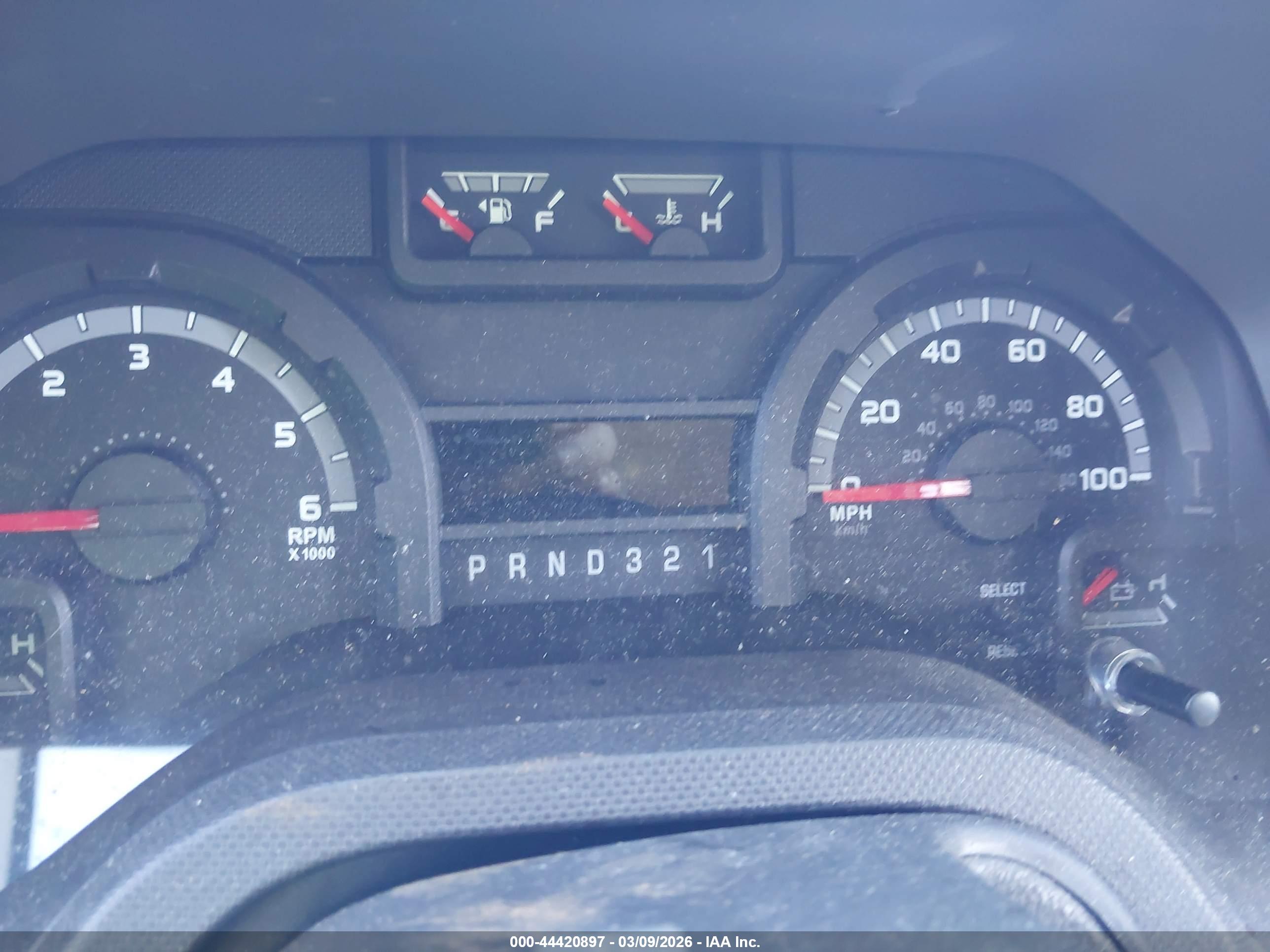FORD E-350 image 6