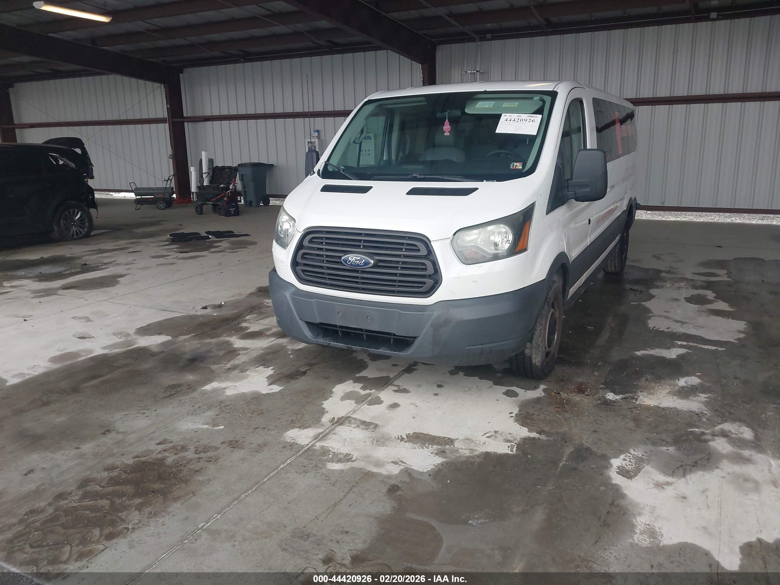 FORD TRANSIT-350 image 2