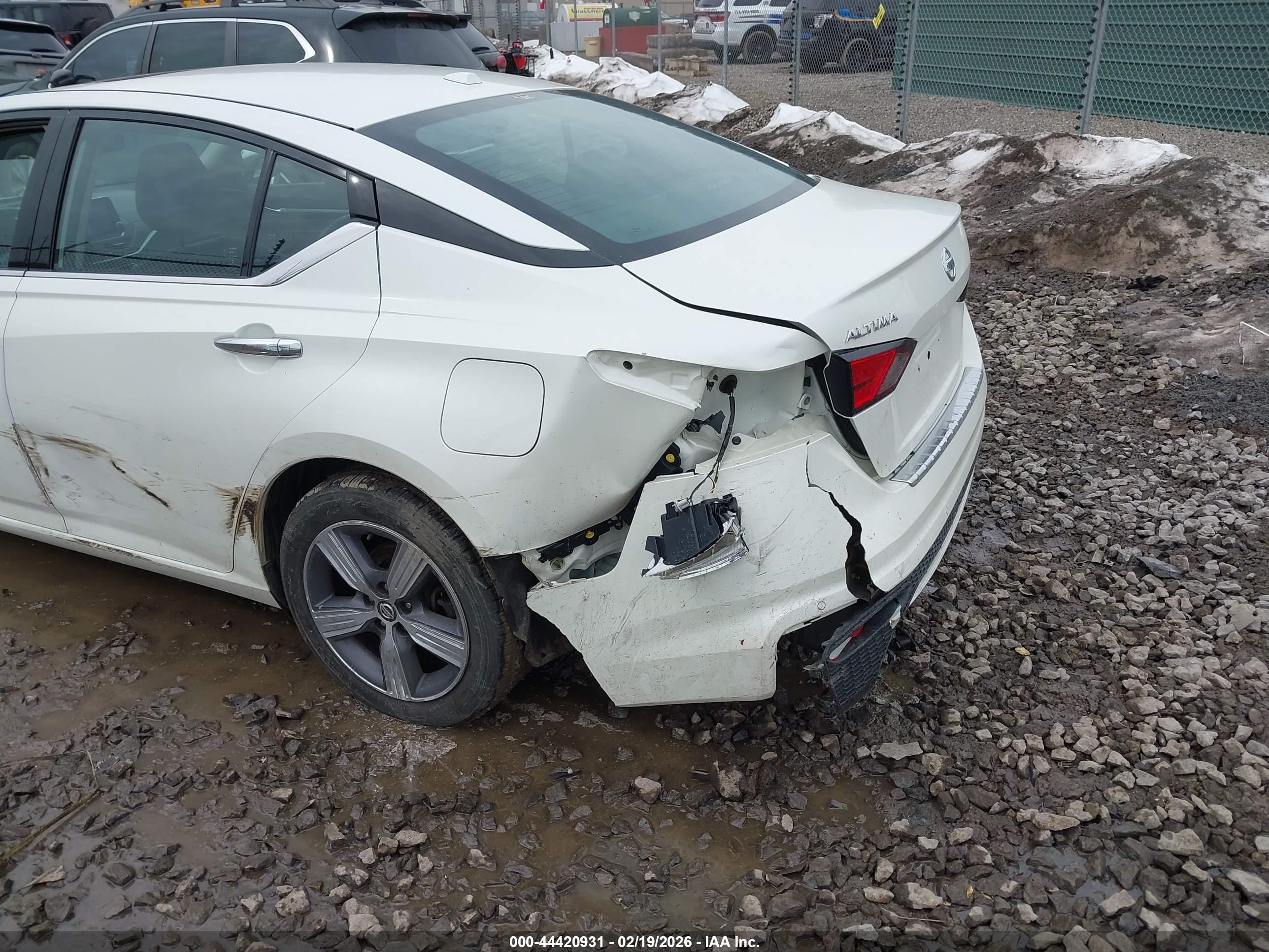 NISSAN ALTIMA image 6