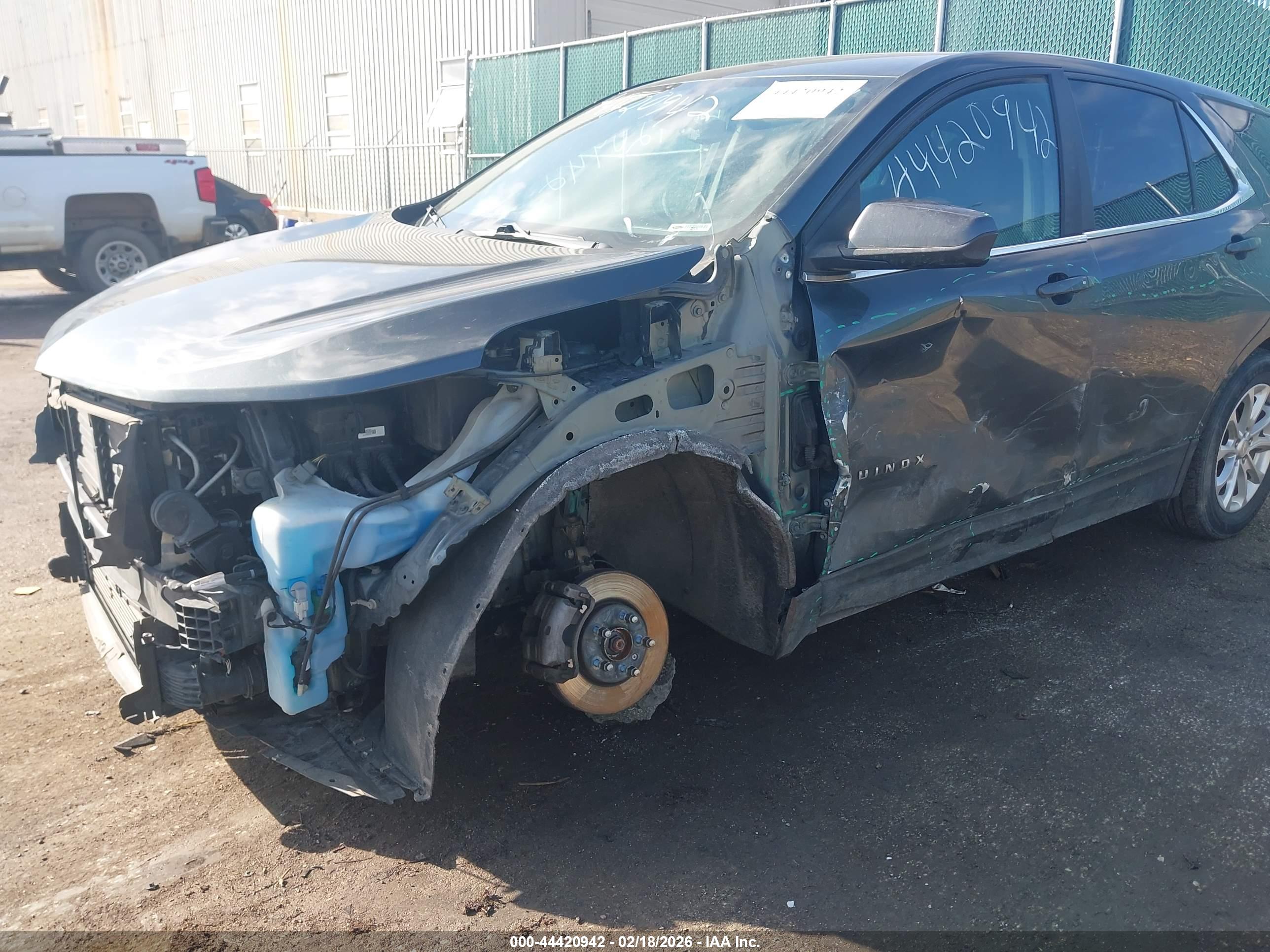 CHEVROLET EQUINOX image 6