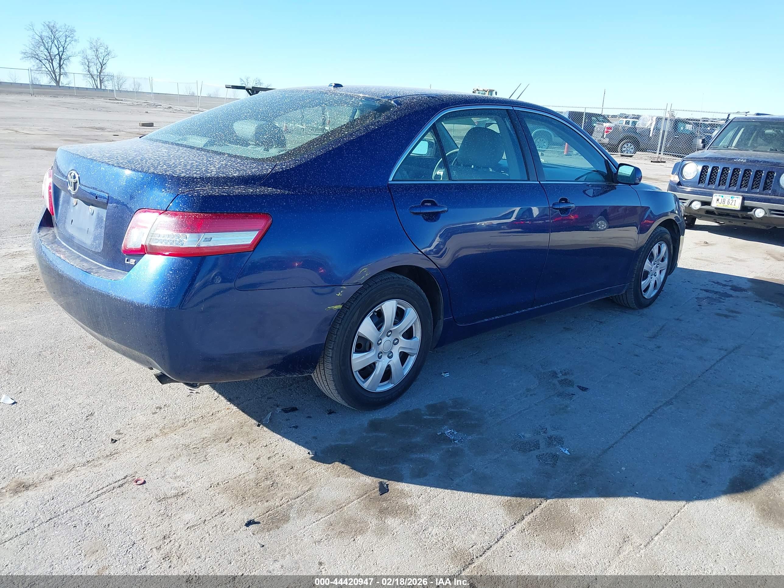 TOYOTA CAMRY image 4