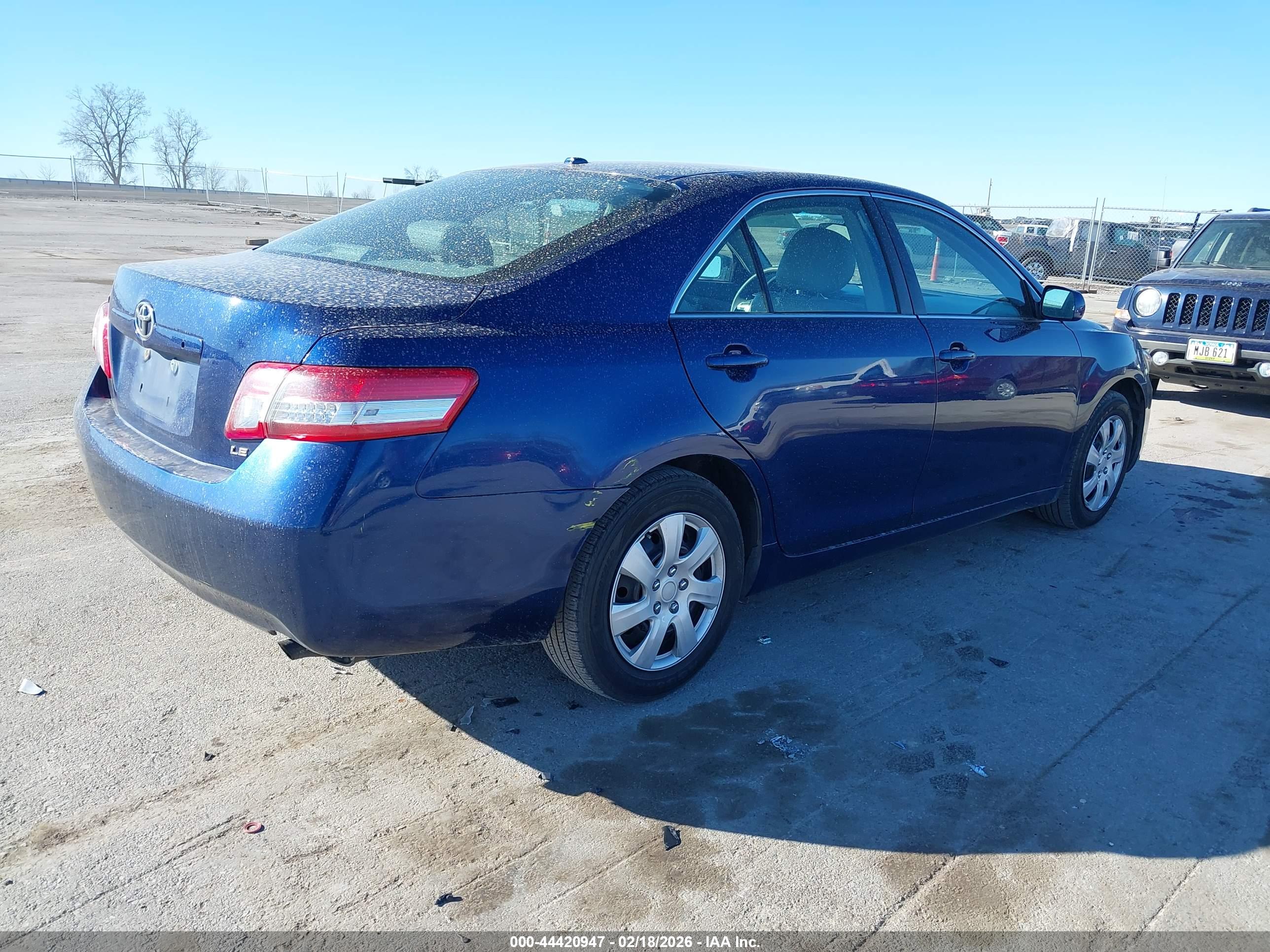 TOYOTA CAMRY image 6