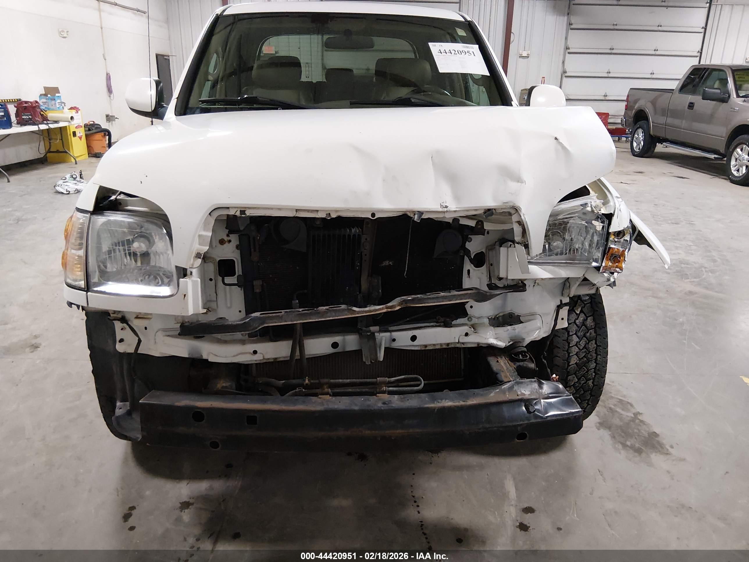 TOYOTA TUNDRA image 6