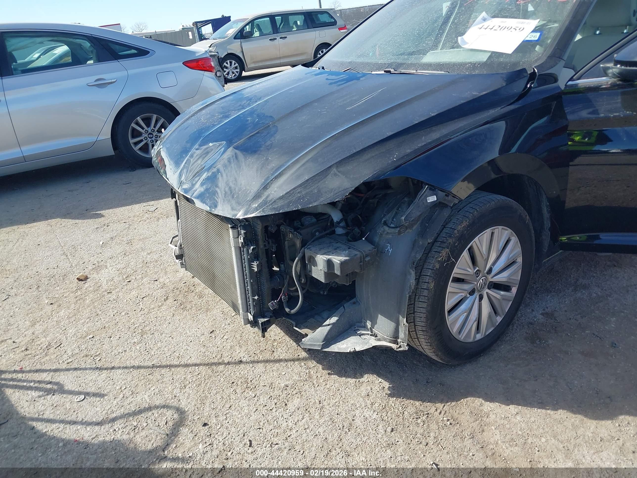 VOLKSWAGEN JETTA image 6
