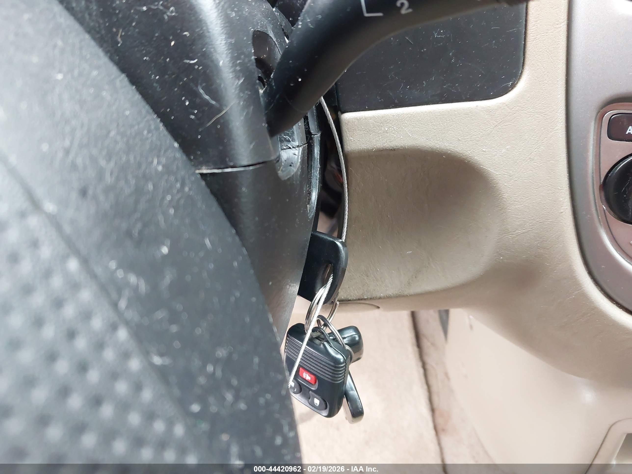 FORD ESCAPE image 11