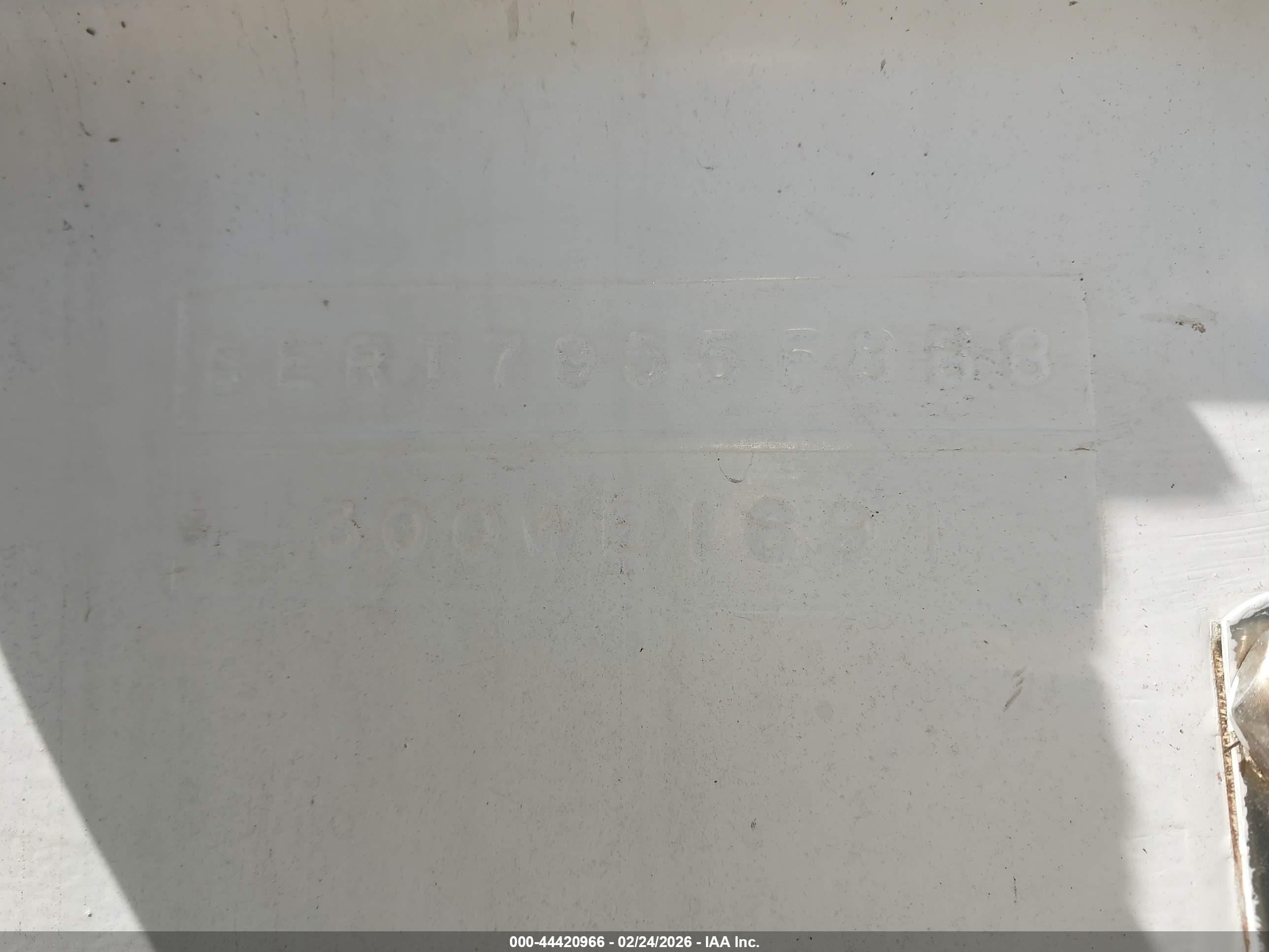 SEA RAY image 9