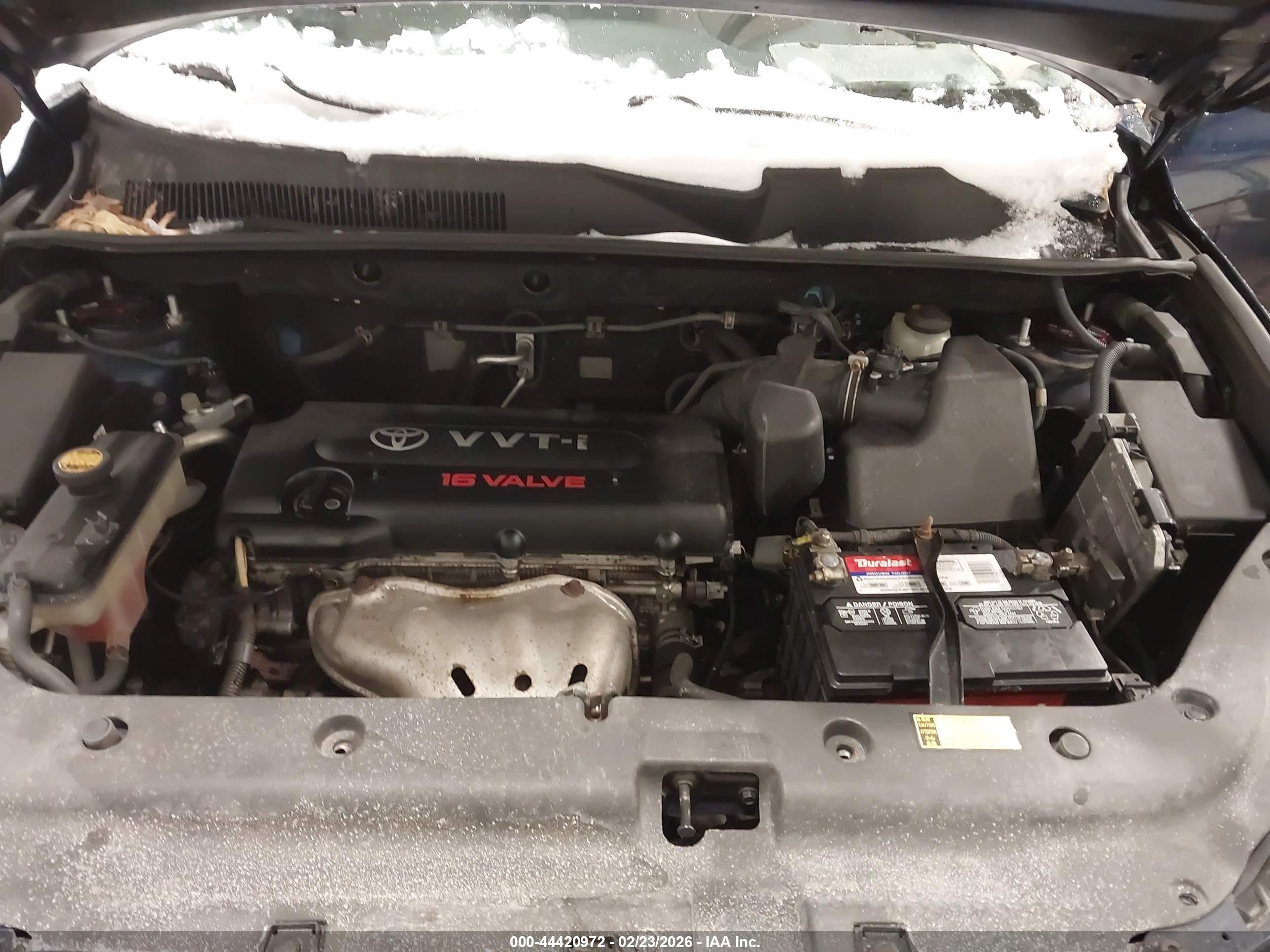 TOYOTA RAV4 image 10