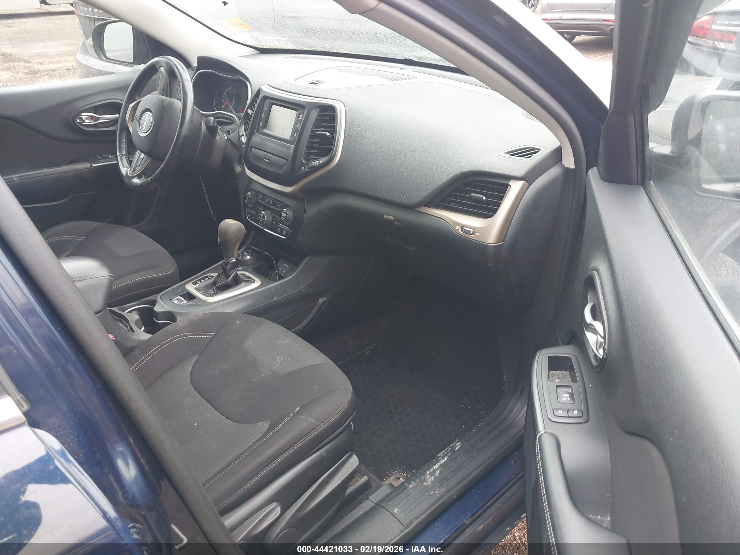 JEEP CHEROKEE image 5