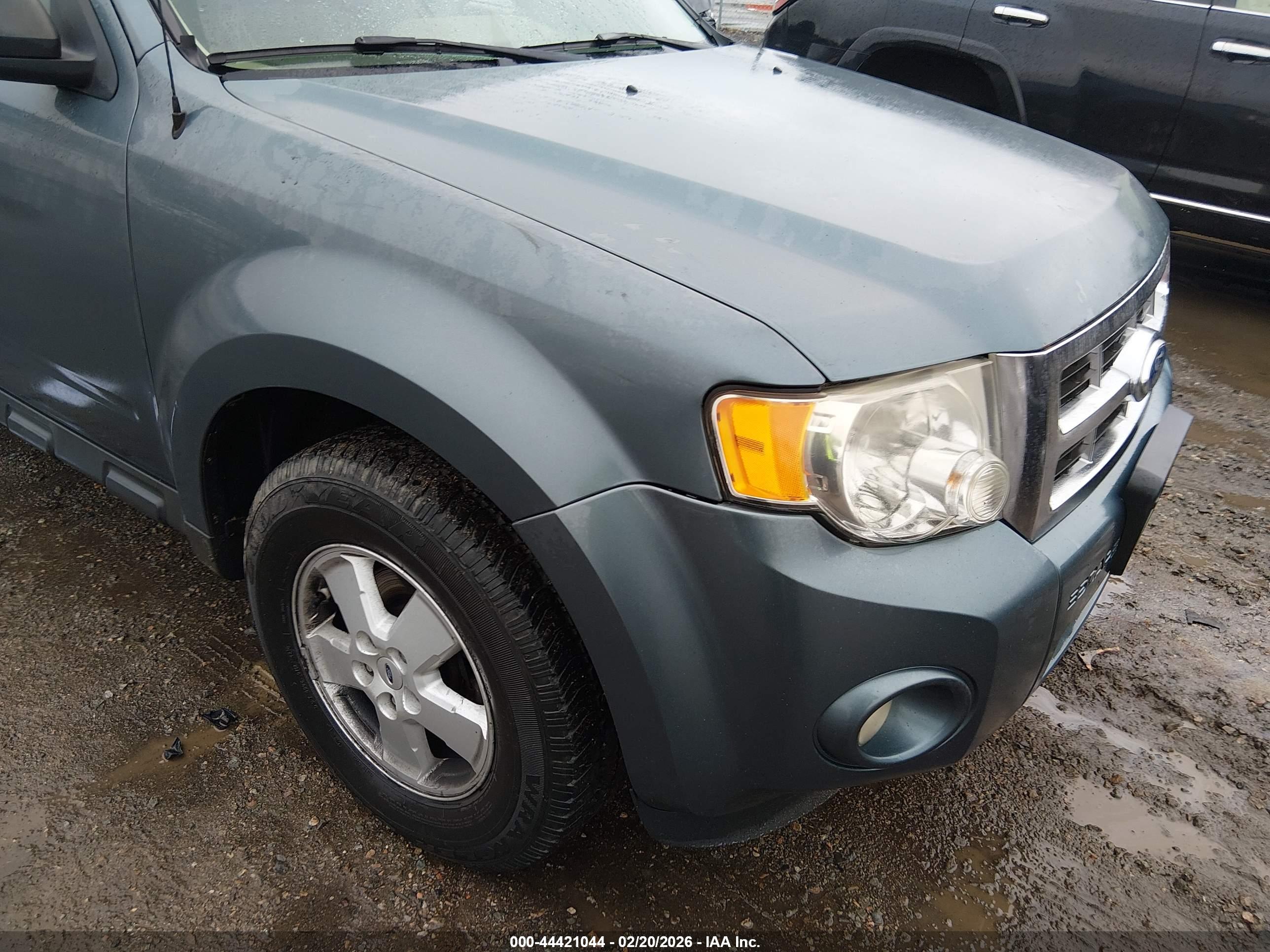 FORD ESCAPE image 6