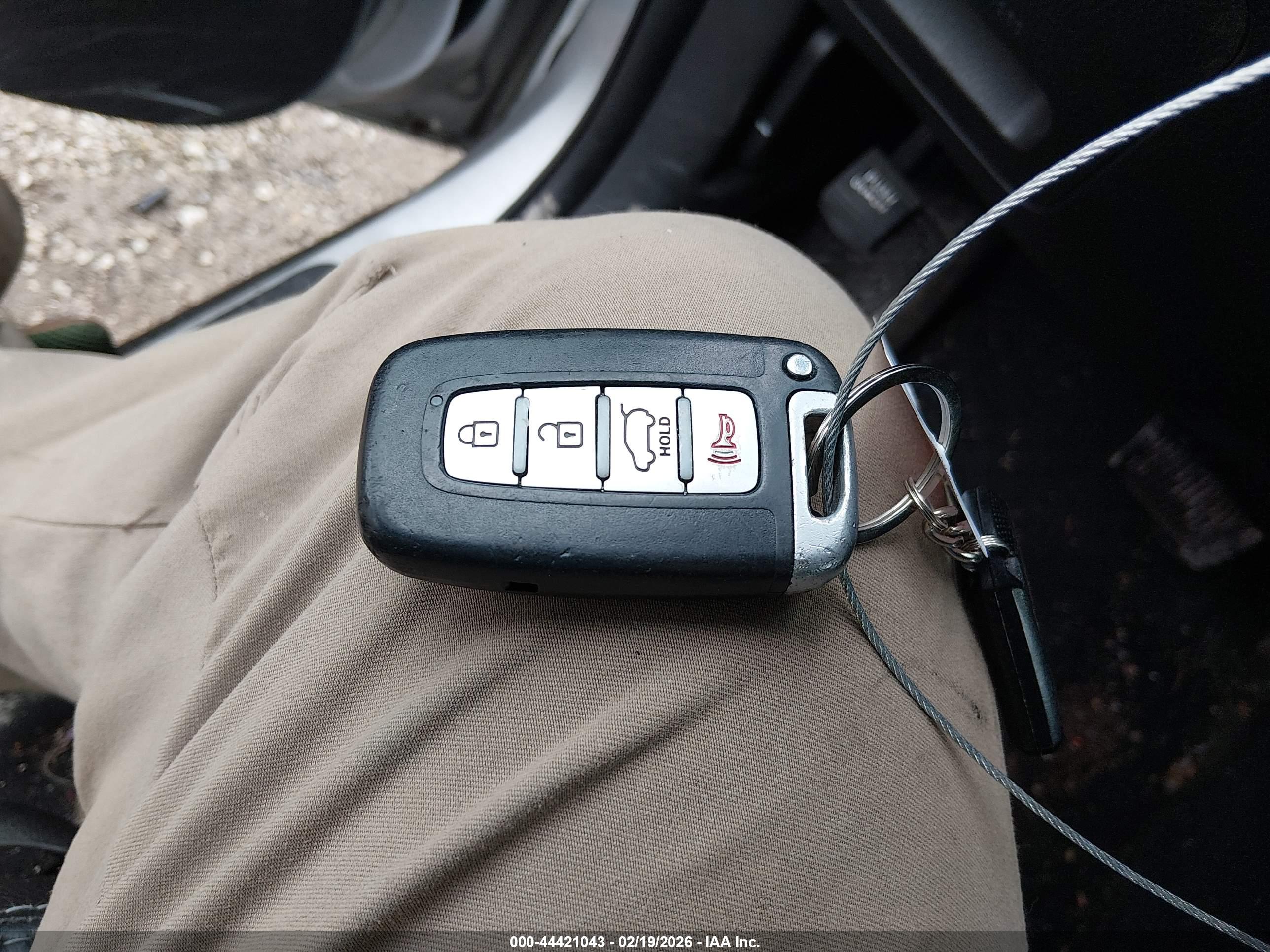 KIA SORENTO image 11