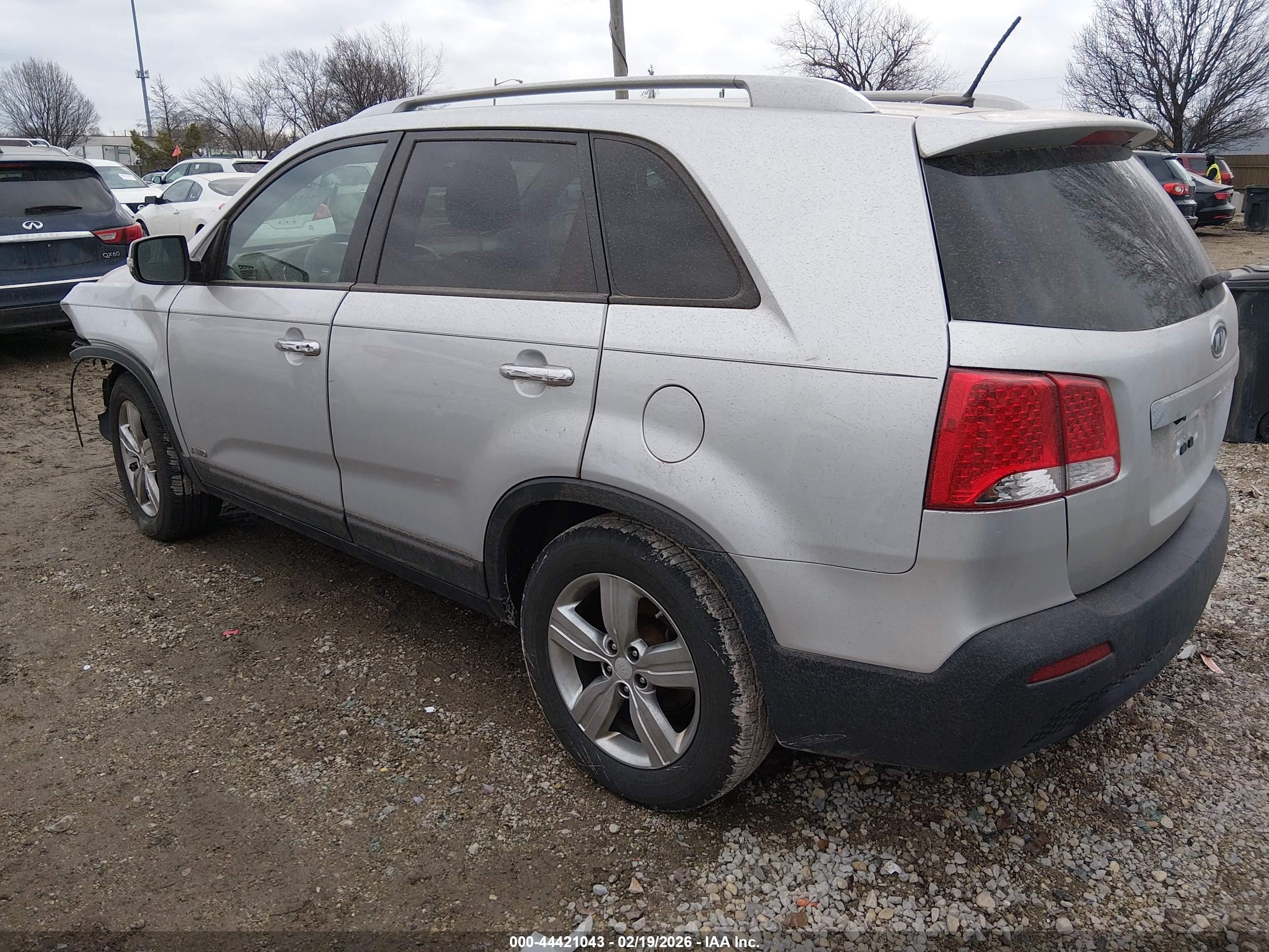 KIA SORENTO image 3