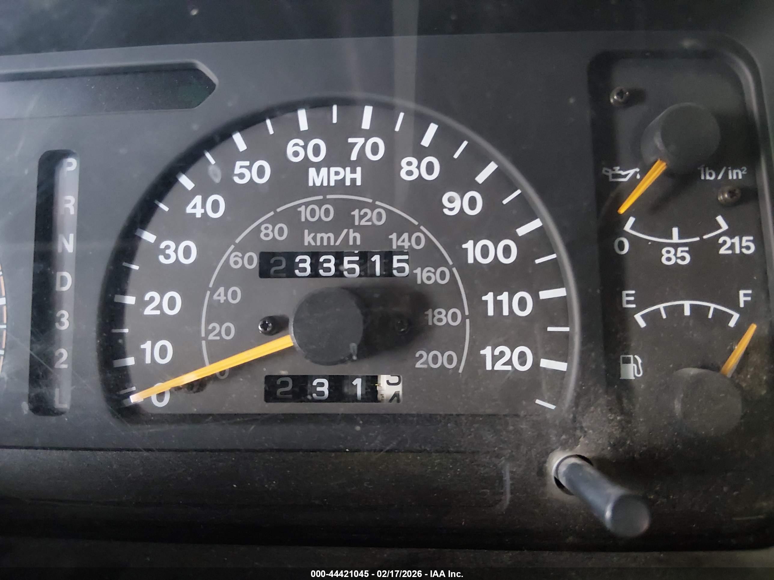 ISUZU TROOPER image 7
