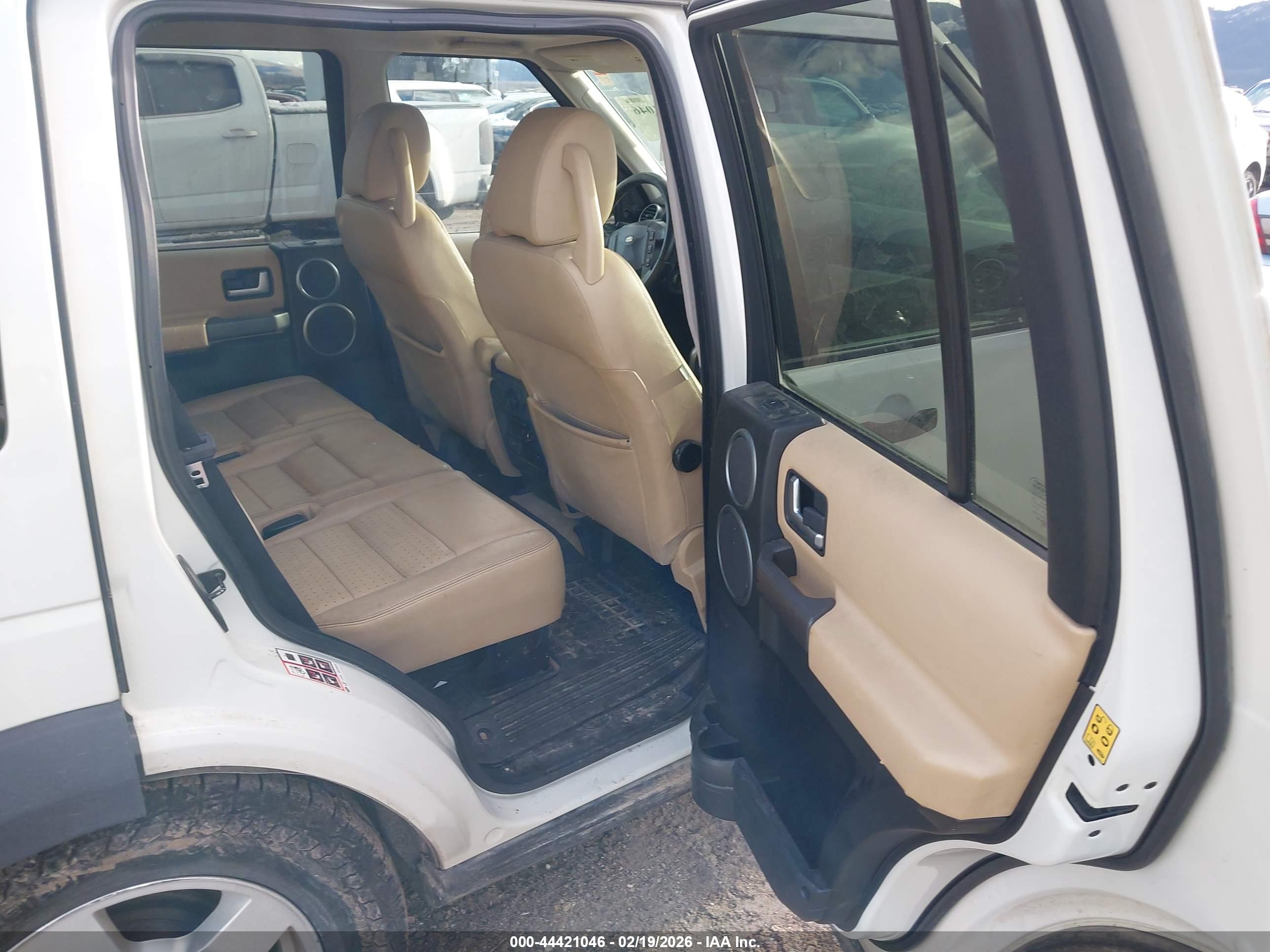 LAND ROVER image 8