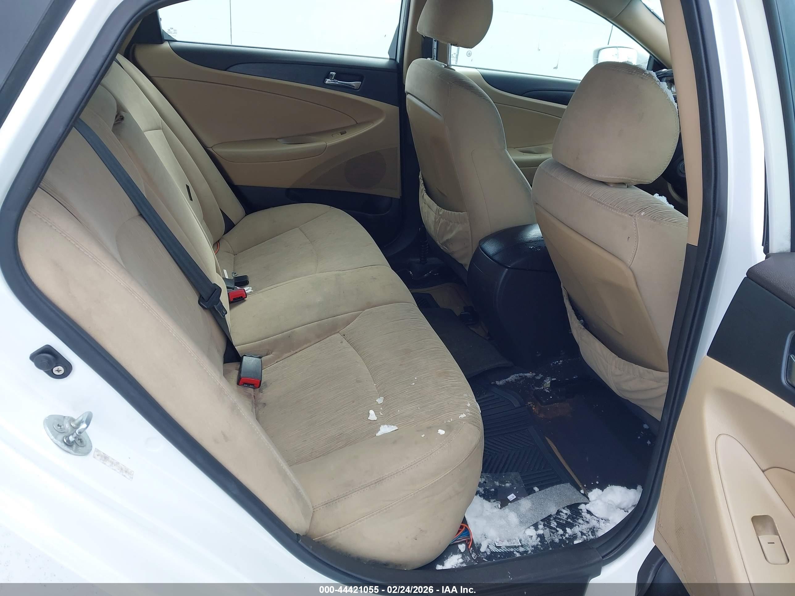 HYUNDAI SONATA image 8