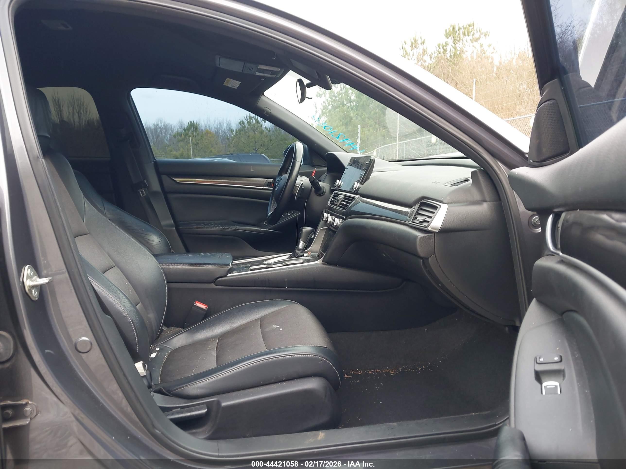 HONDA ACCORD image 5