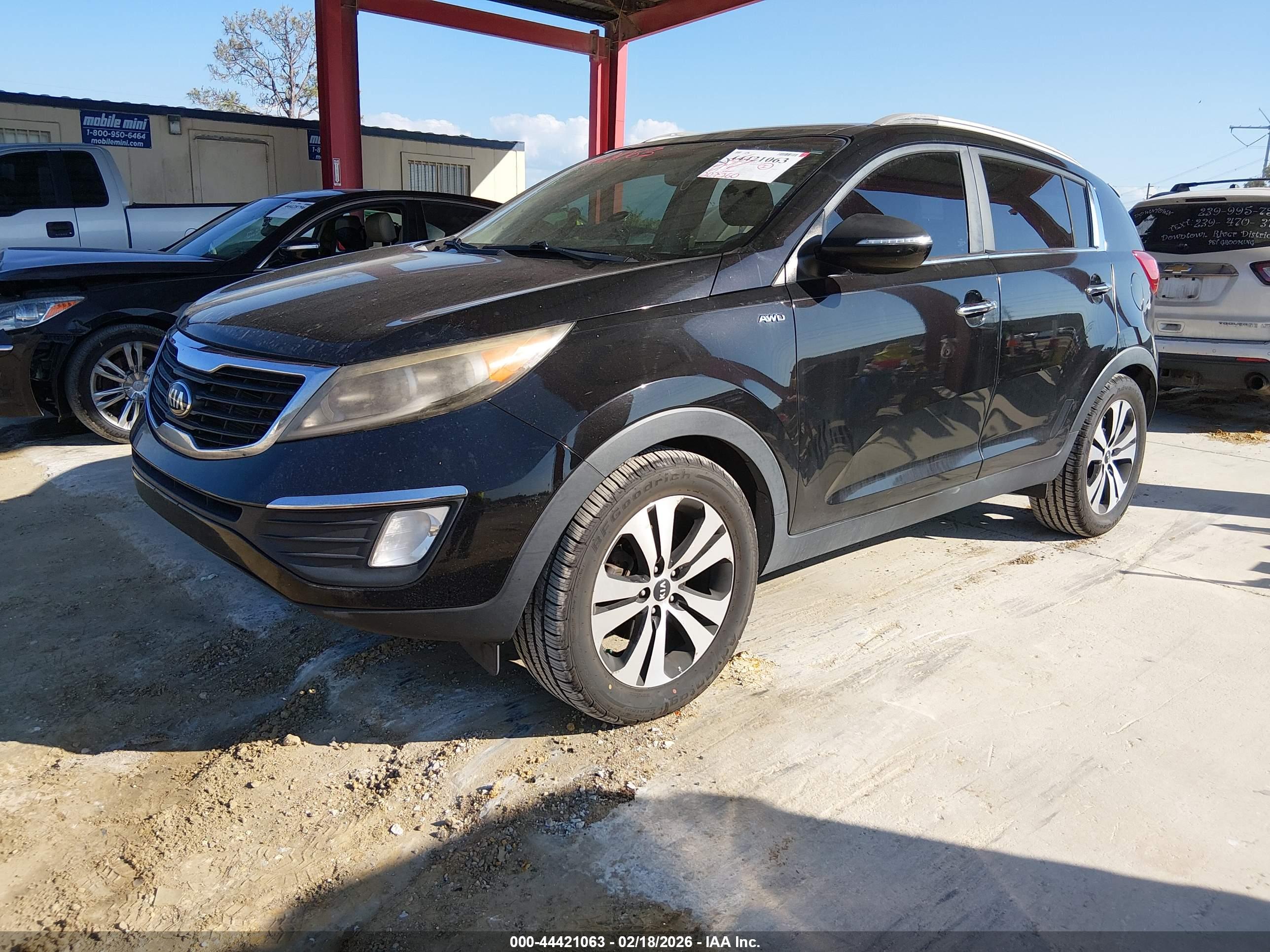 KIA SPORTAGE image 2