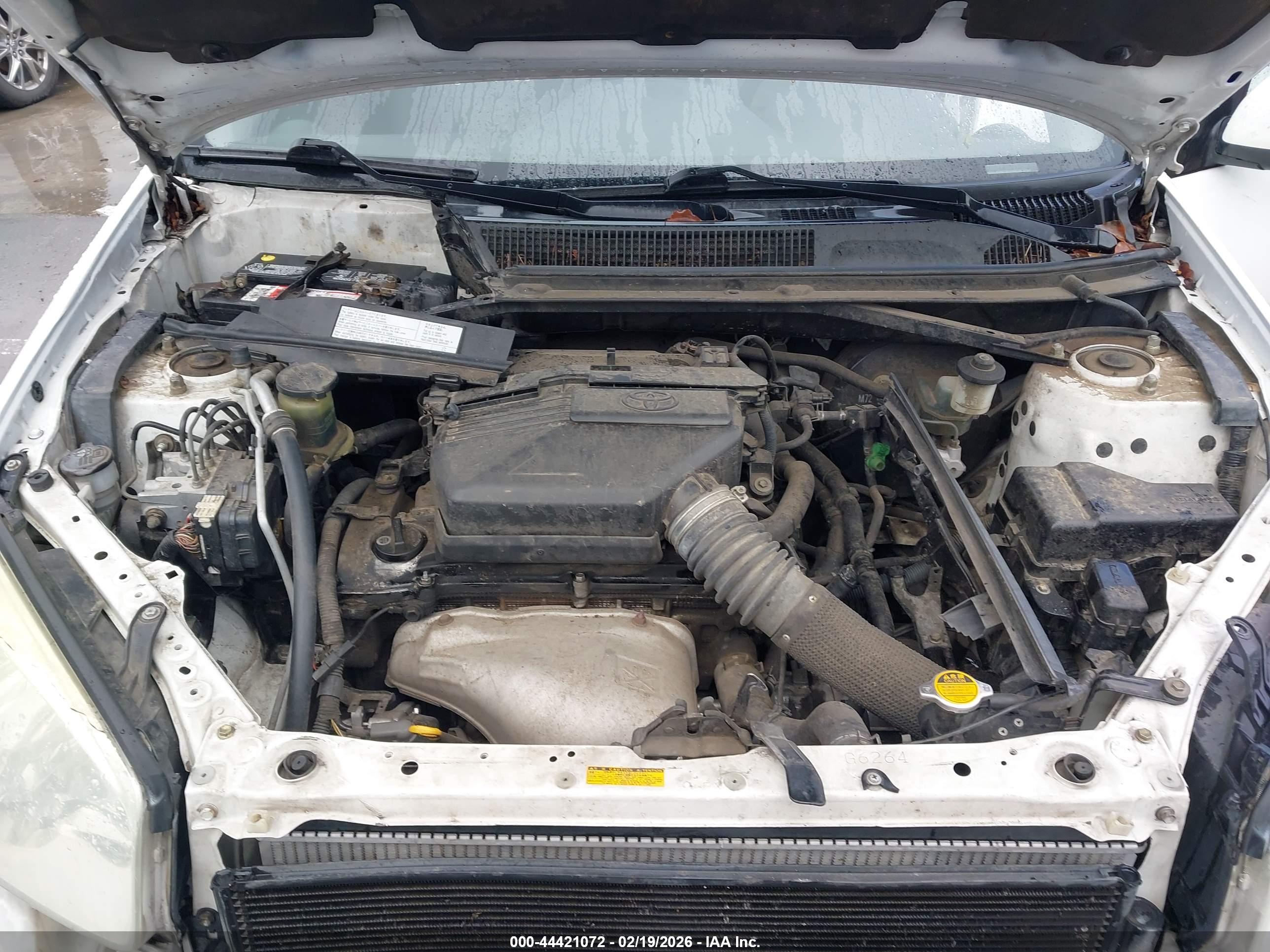 TOYOTA RAV4 image 10