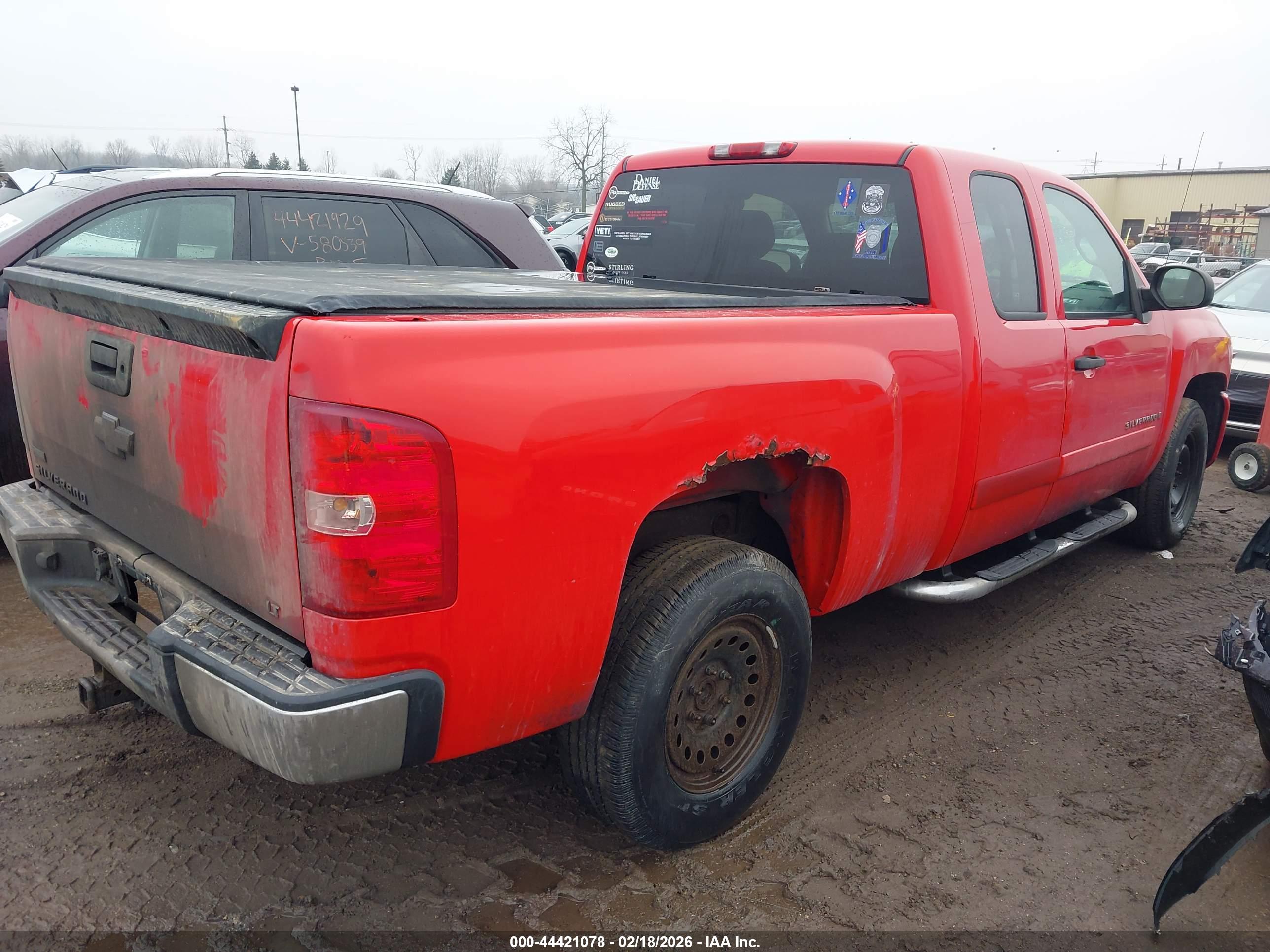CHEVROLET SILVERADO image 4