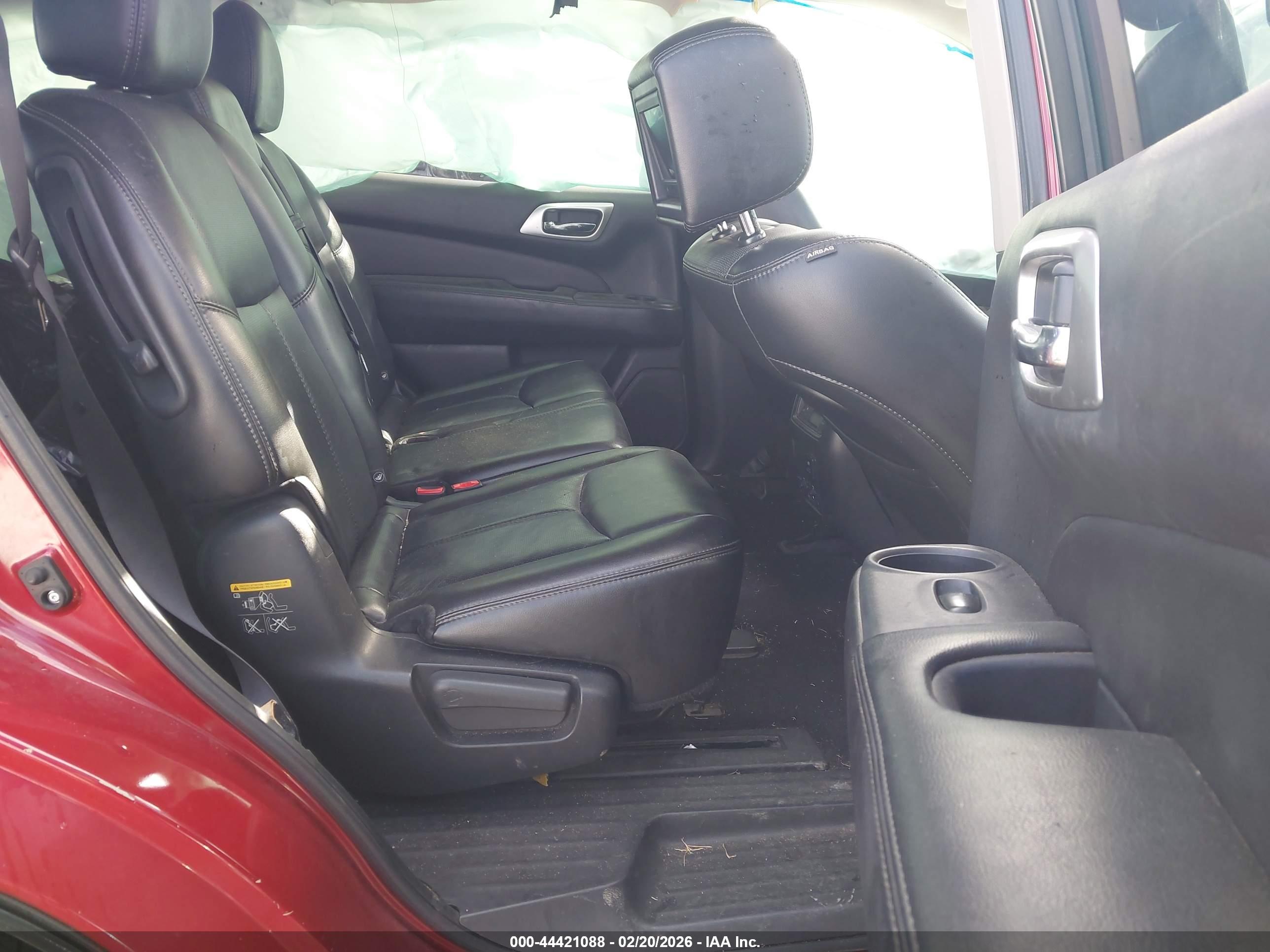 NISSAN PATHFINDER image 8