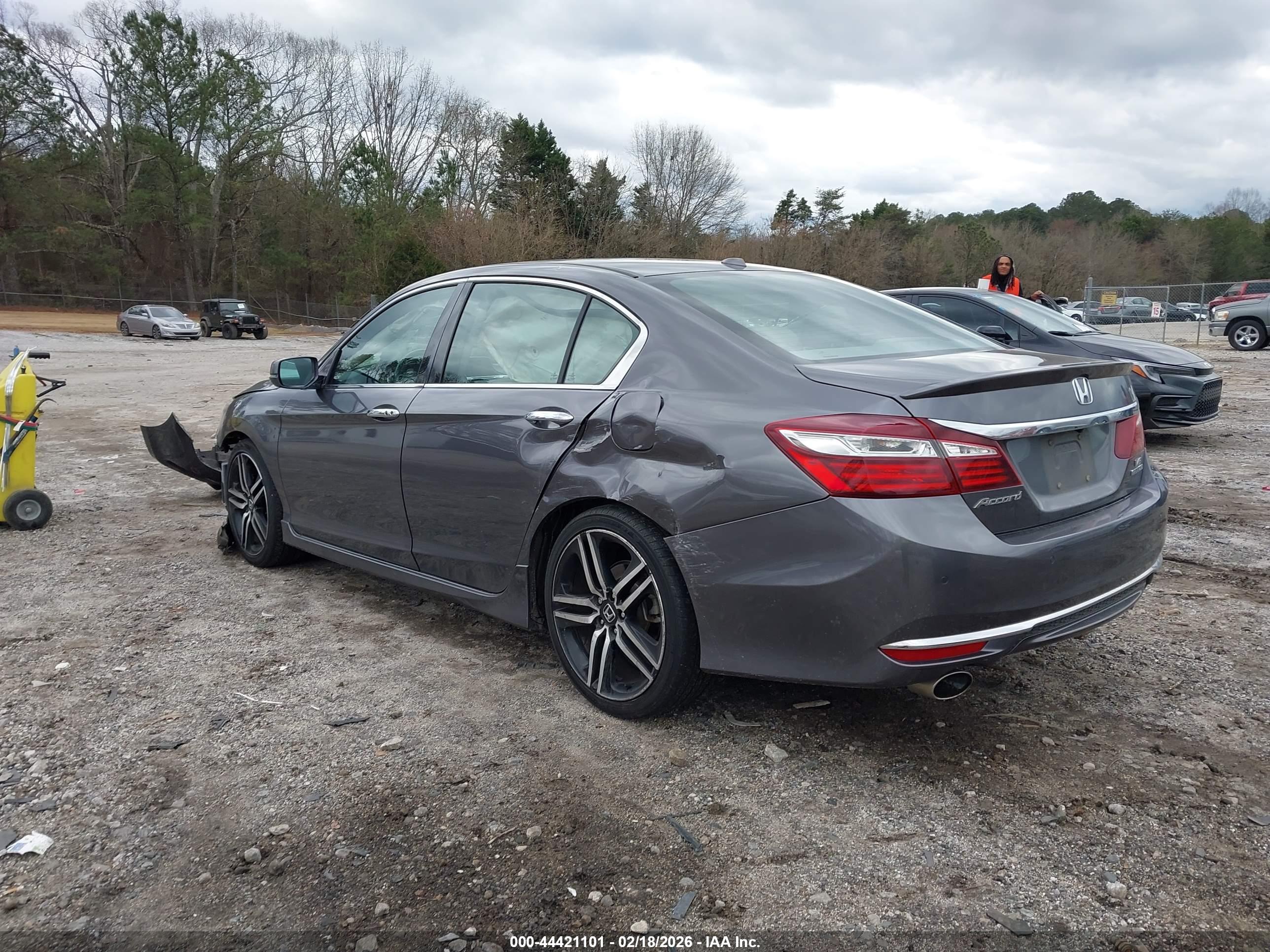 HONDA ACCORD image 3