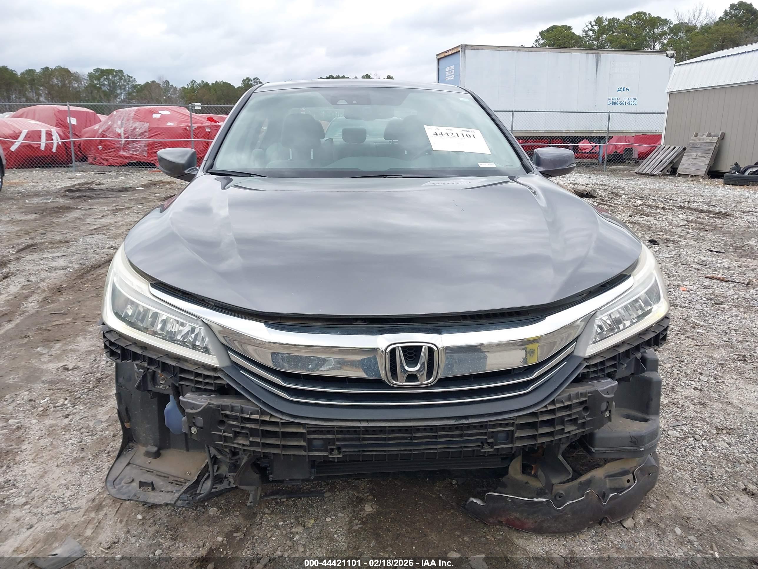 HONDA ACCORD image 6
