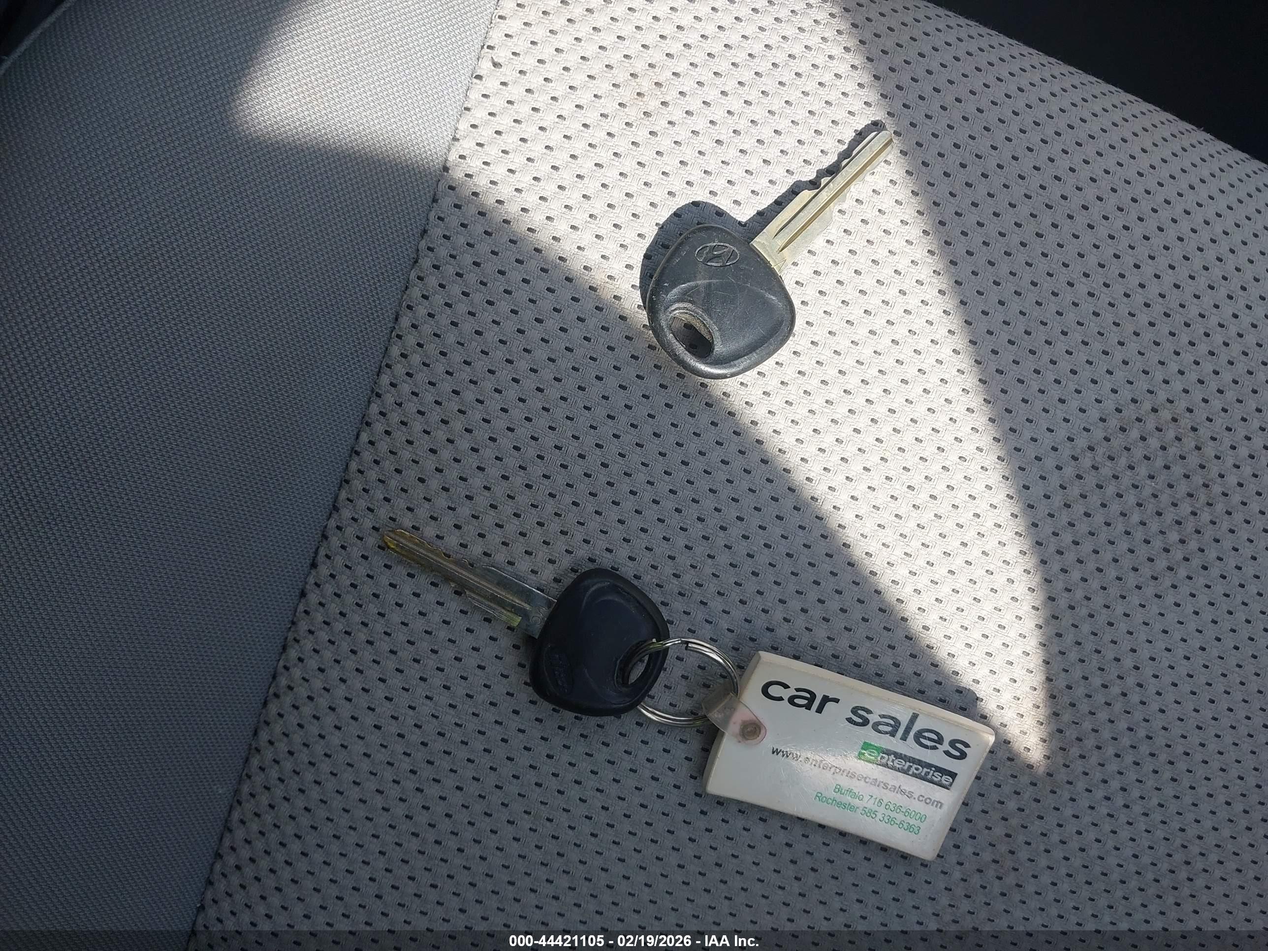 HYUNDAI ACCENT image 11