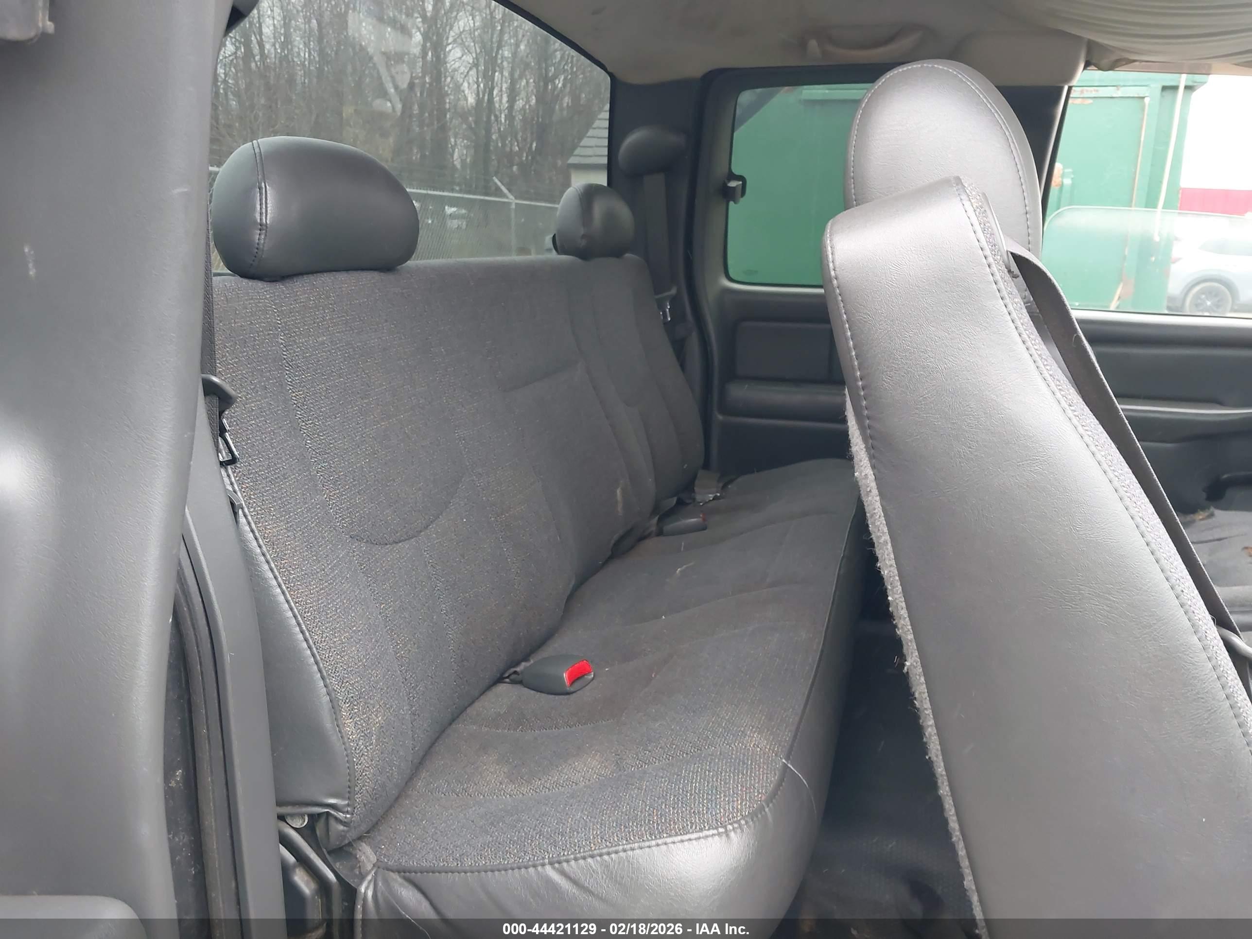 GMC SIERRA image 8