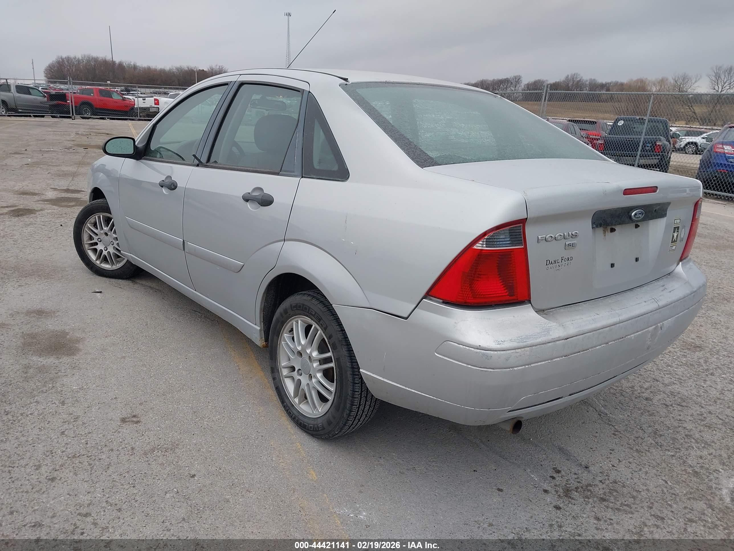 FORD FOCUS image 6