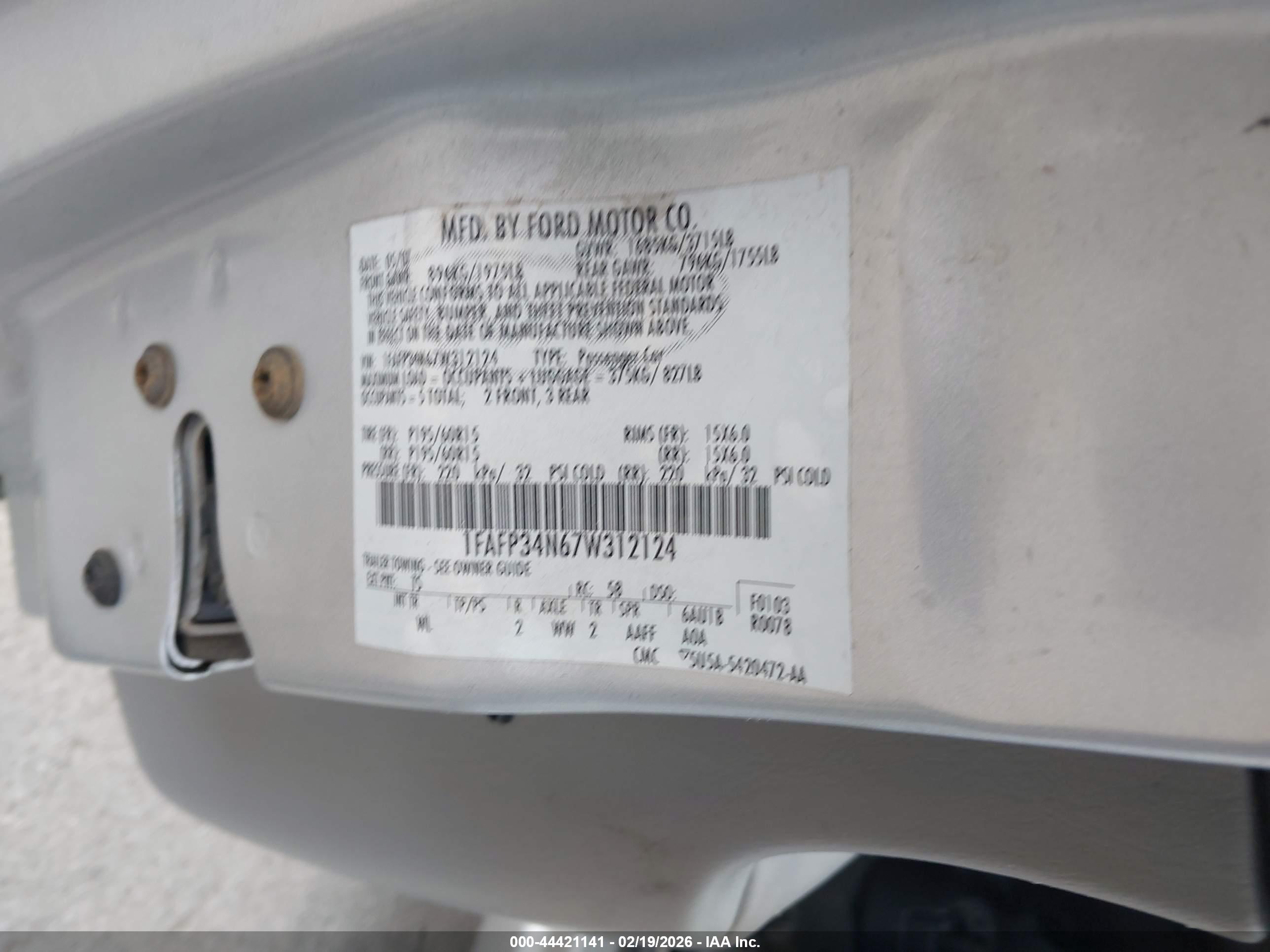 FORD FOCUS image 9