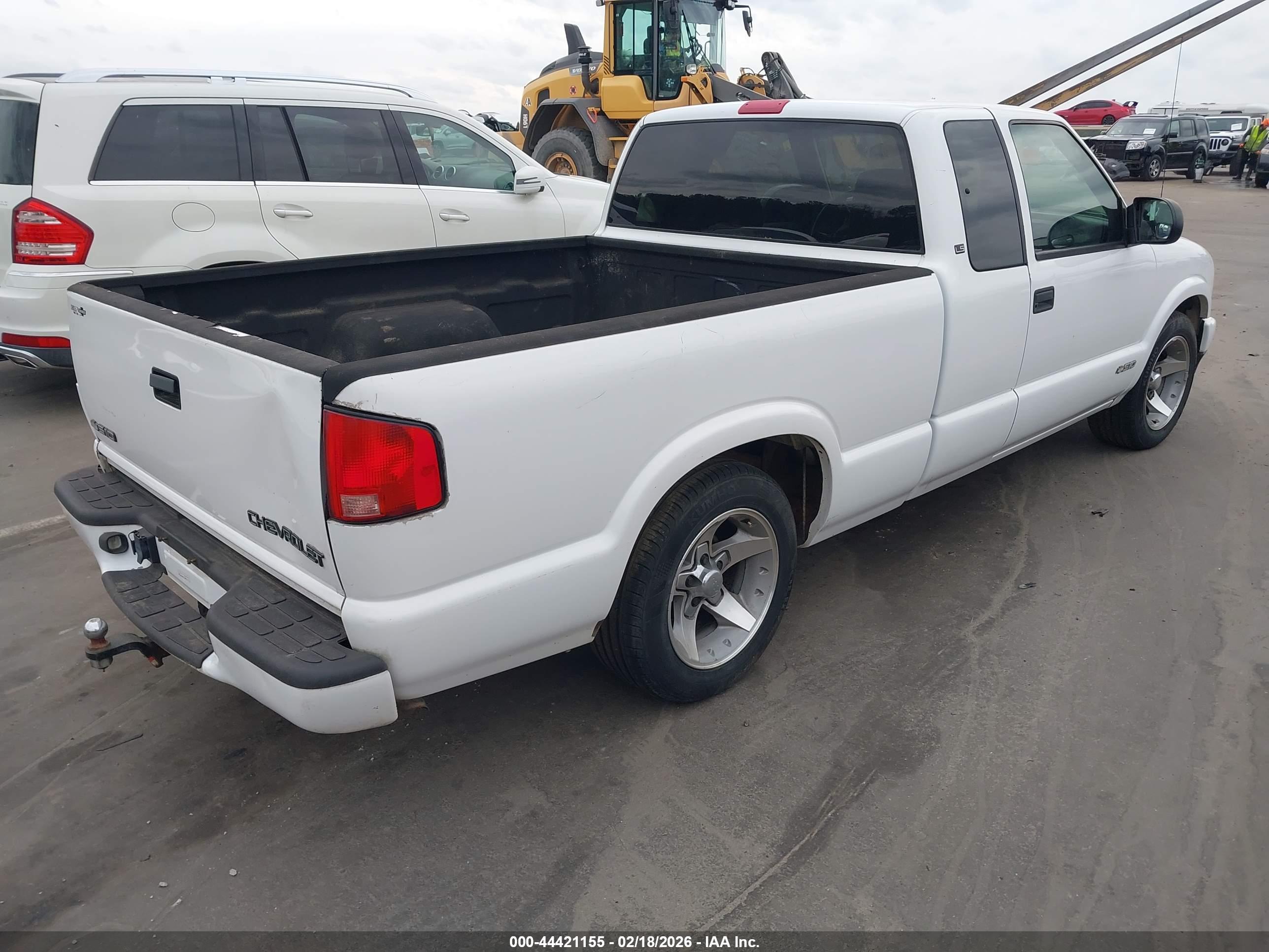 CHEVROLET S-10 image 4