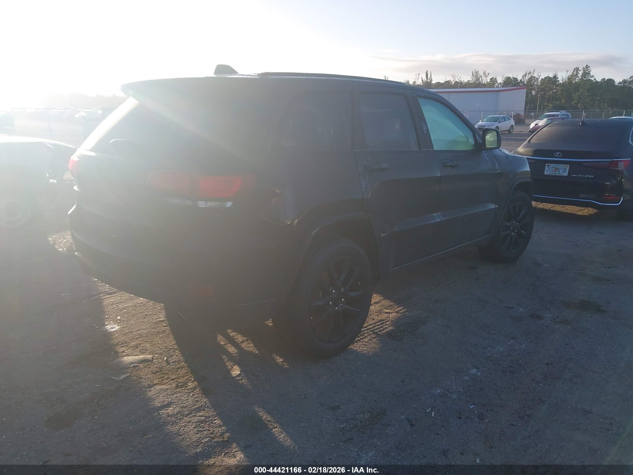 JEEP GRAND image 4