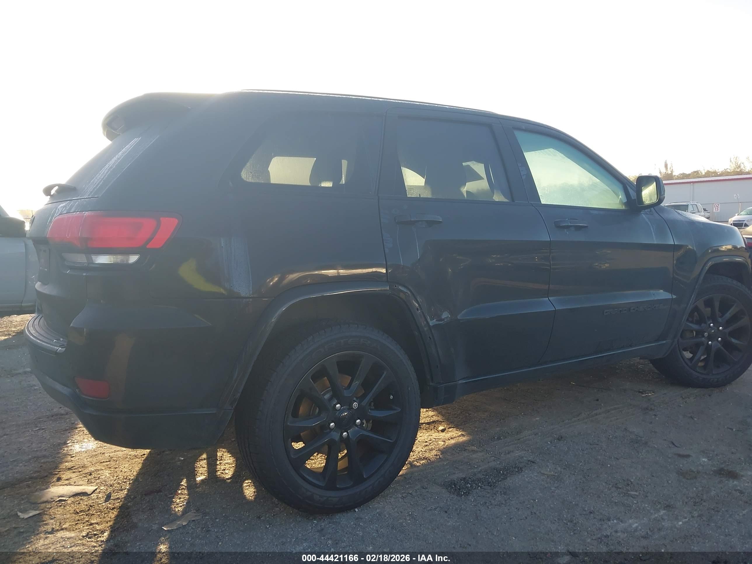 JEEP GRAND image 6